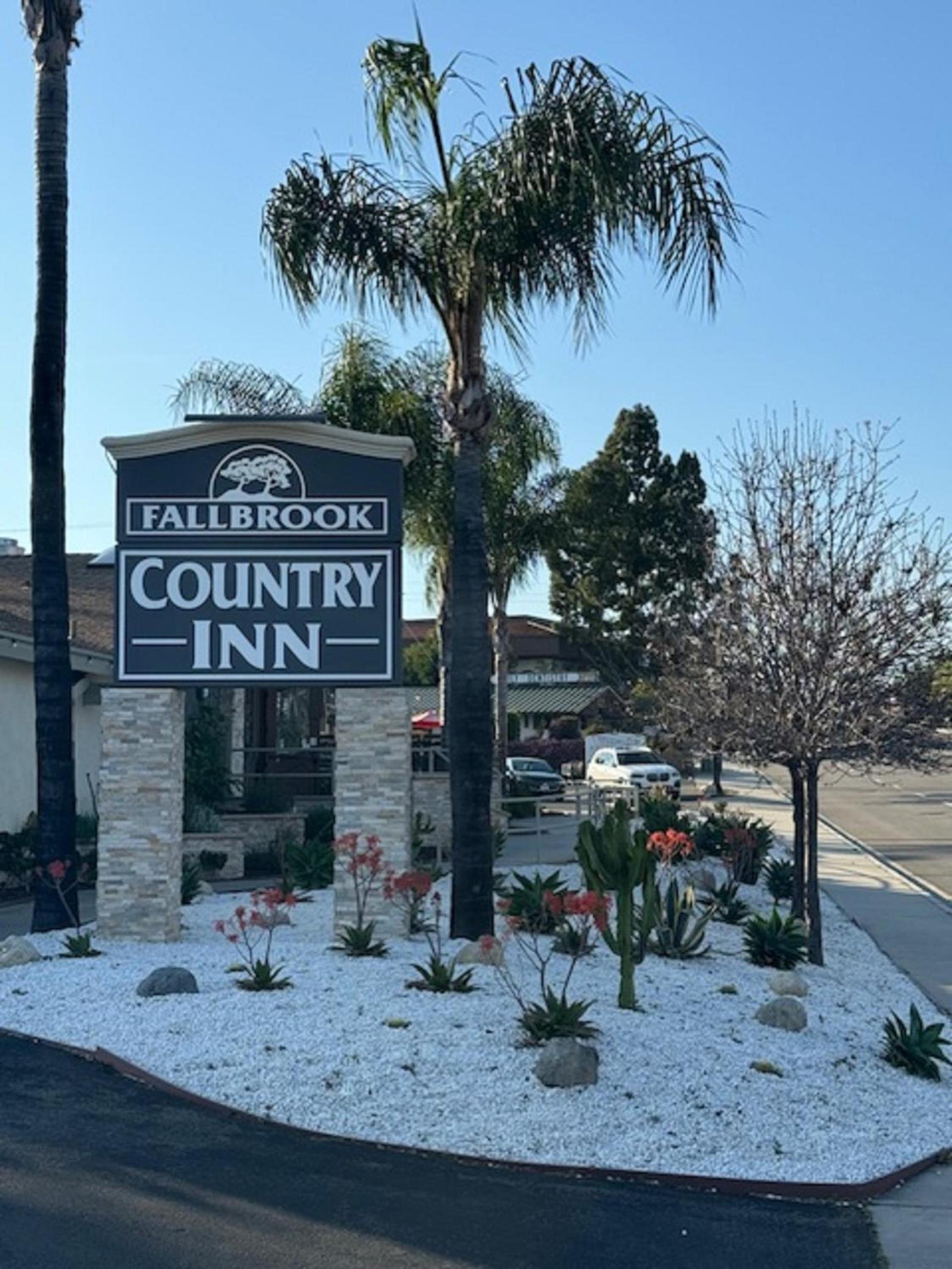 Fallbrook Country Inn photo 43
