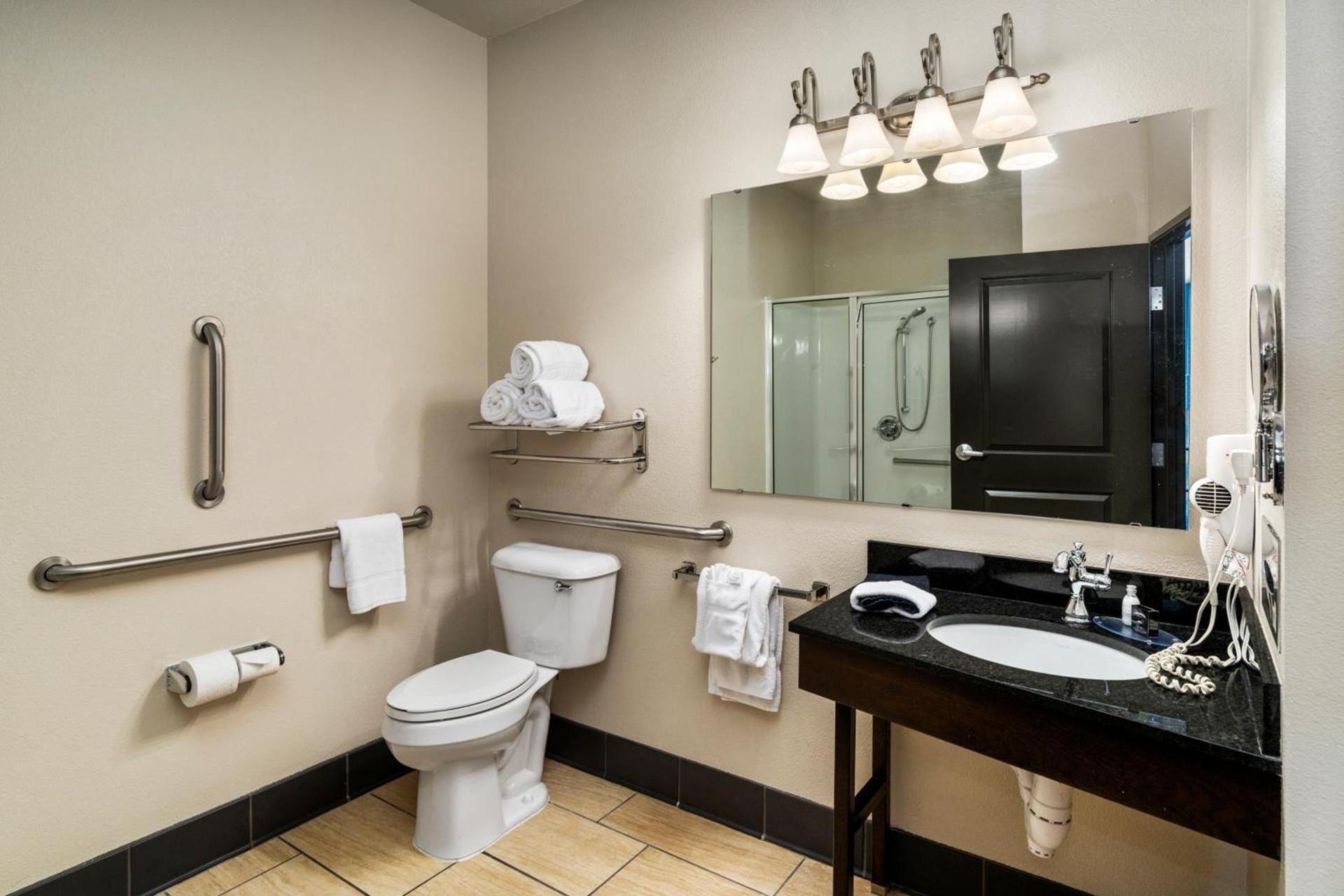 Park Point Marina Inn photo 69