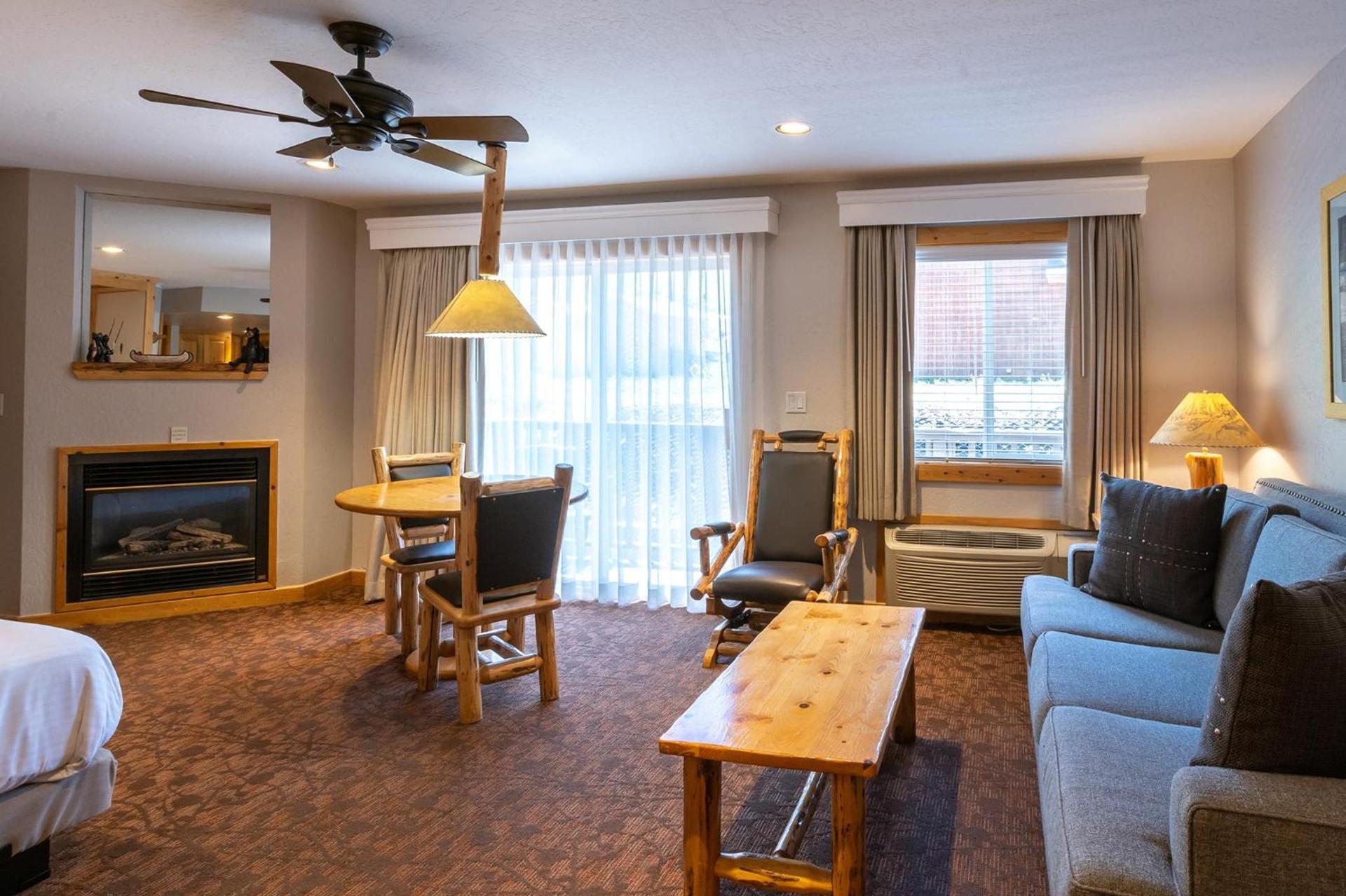 Red Wolf Lodge at Olympic Valley photo 25