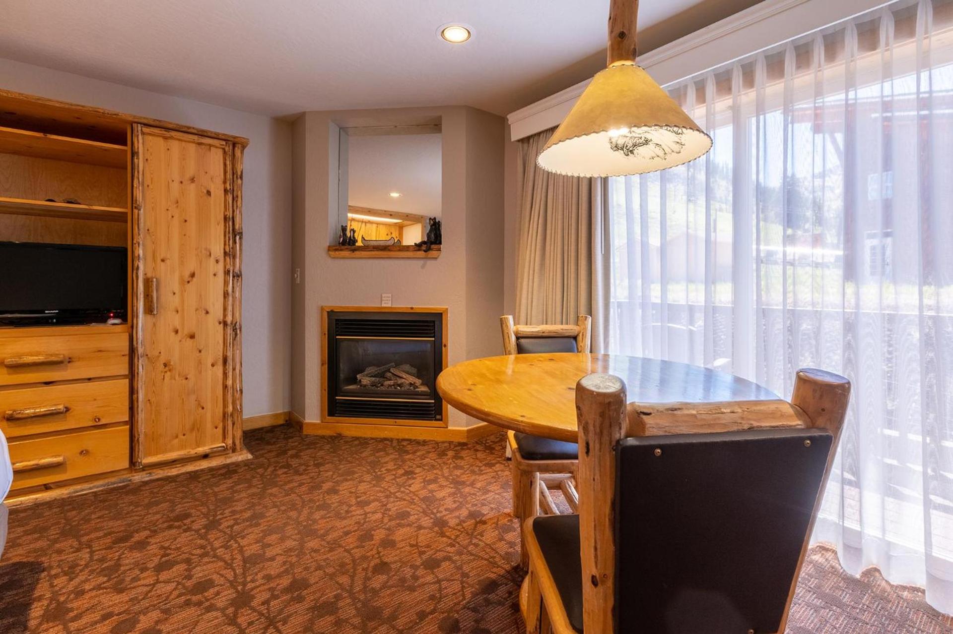 Red Wolf Lodge at Olympic Valley photo 30