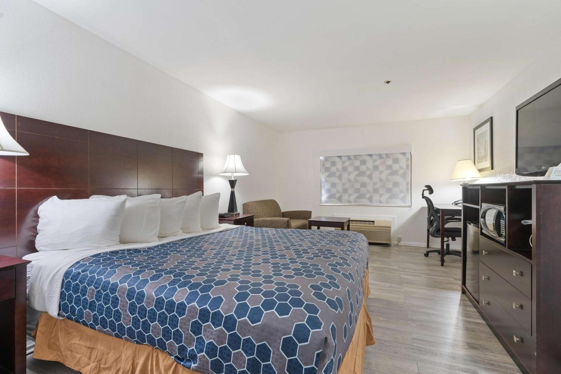 Best Western Oakbrook Inn photo 2