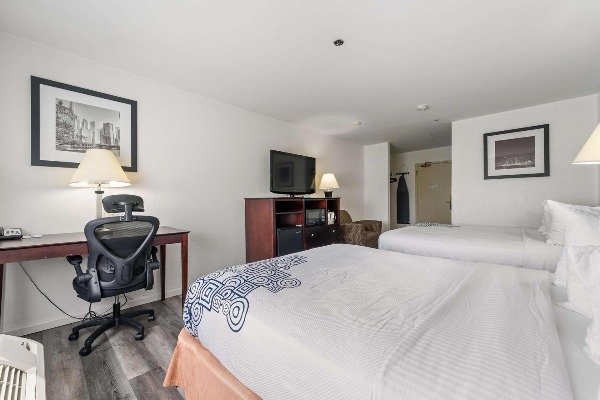 Best Western Oakbrook Inn photo 7