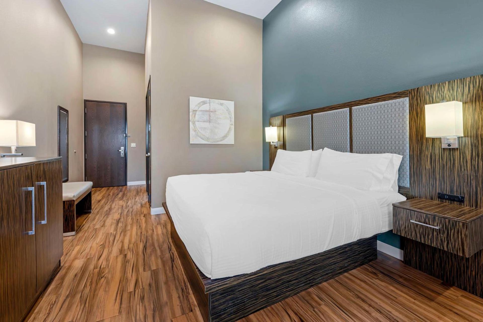 Best Western Plus Pflugerville Inn & Suites photo 15