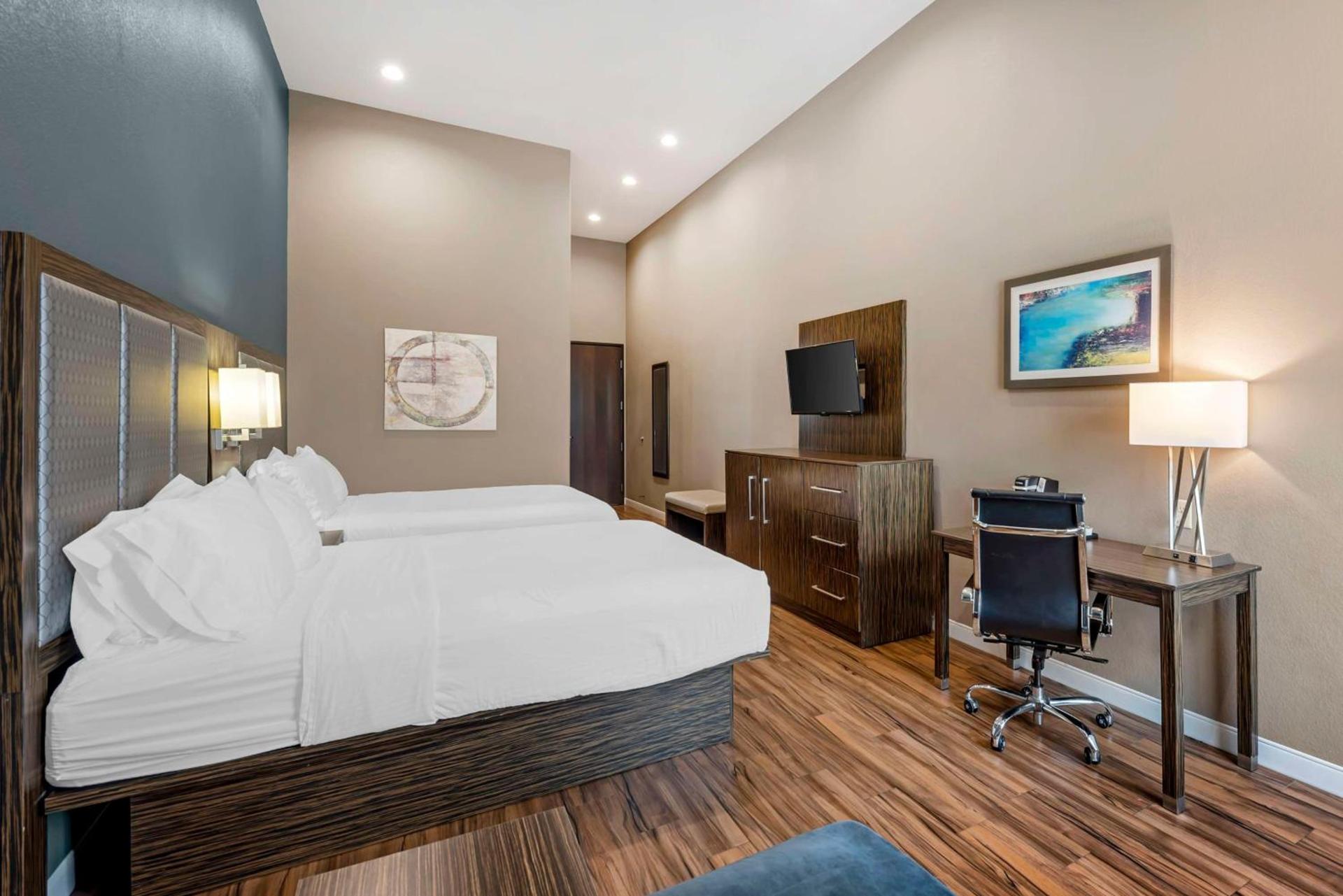Best Western Plus Pflugerville Inn & Suites photo 18