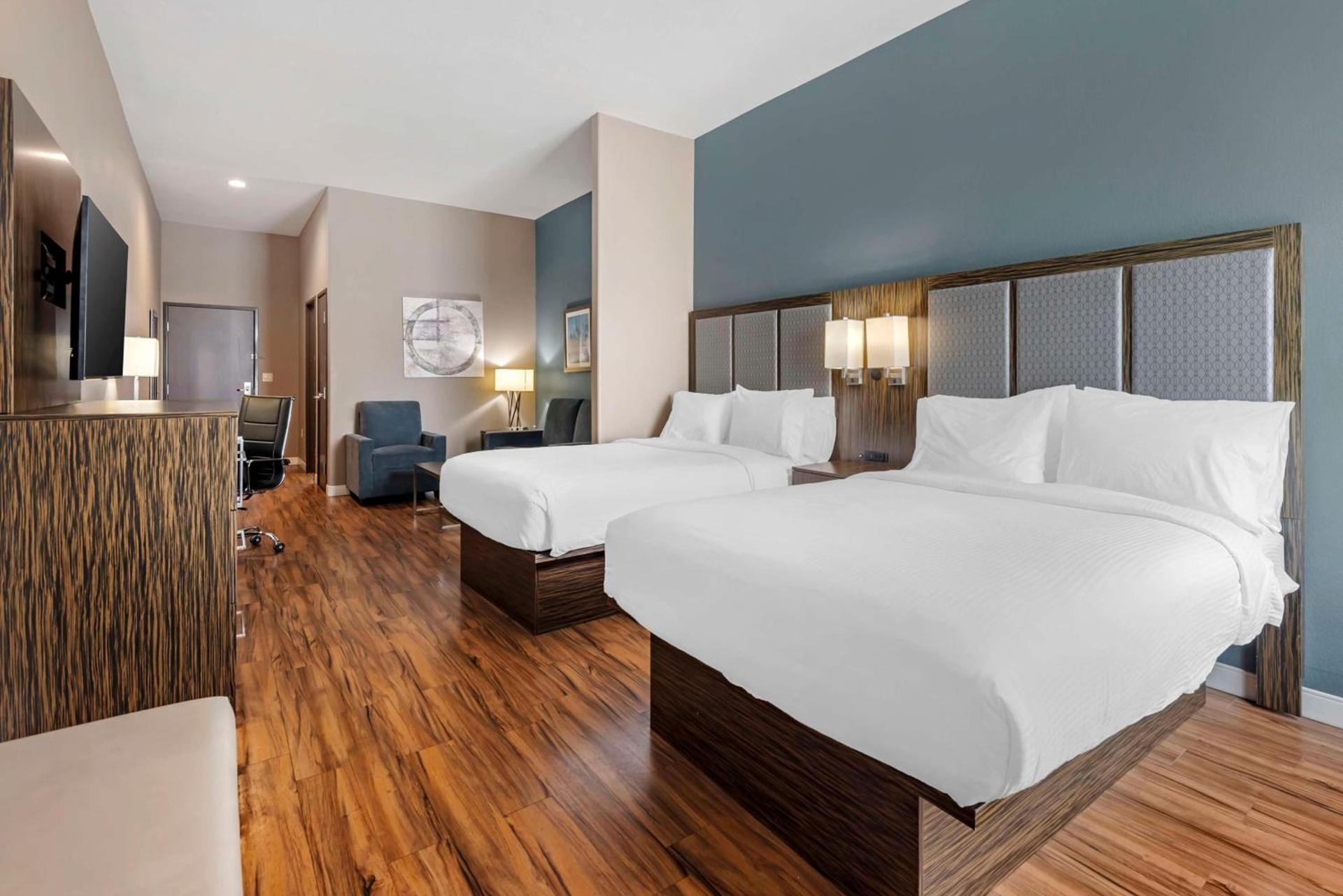 Best Western Plus Pflugerville Inn & Suites photo 25