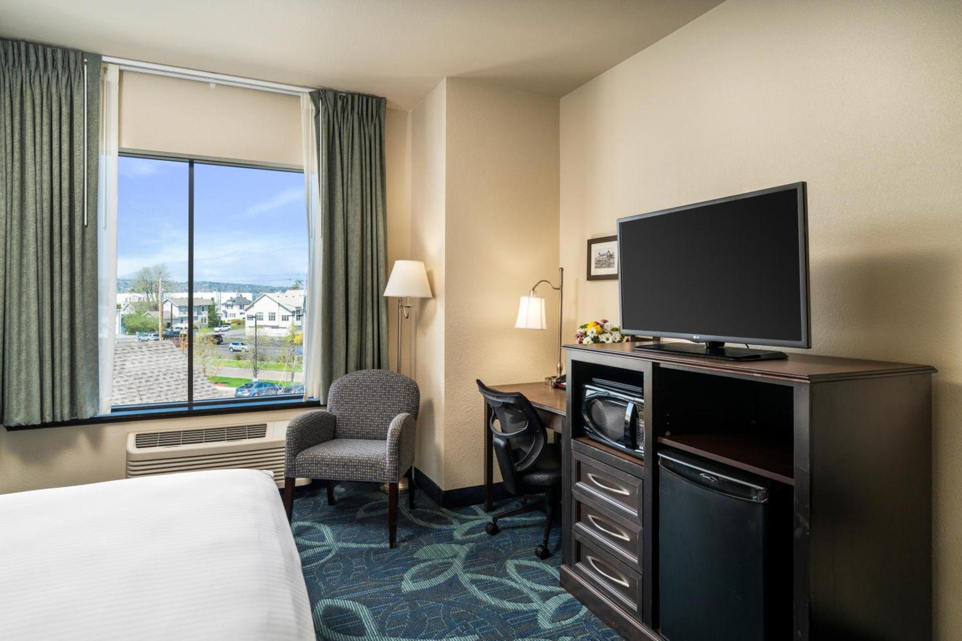 Park Point Marina Inn photo 75