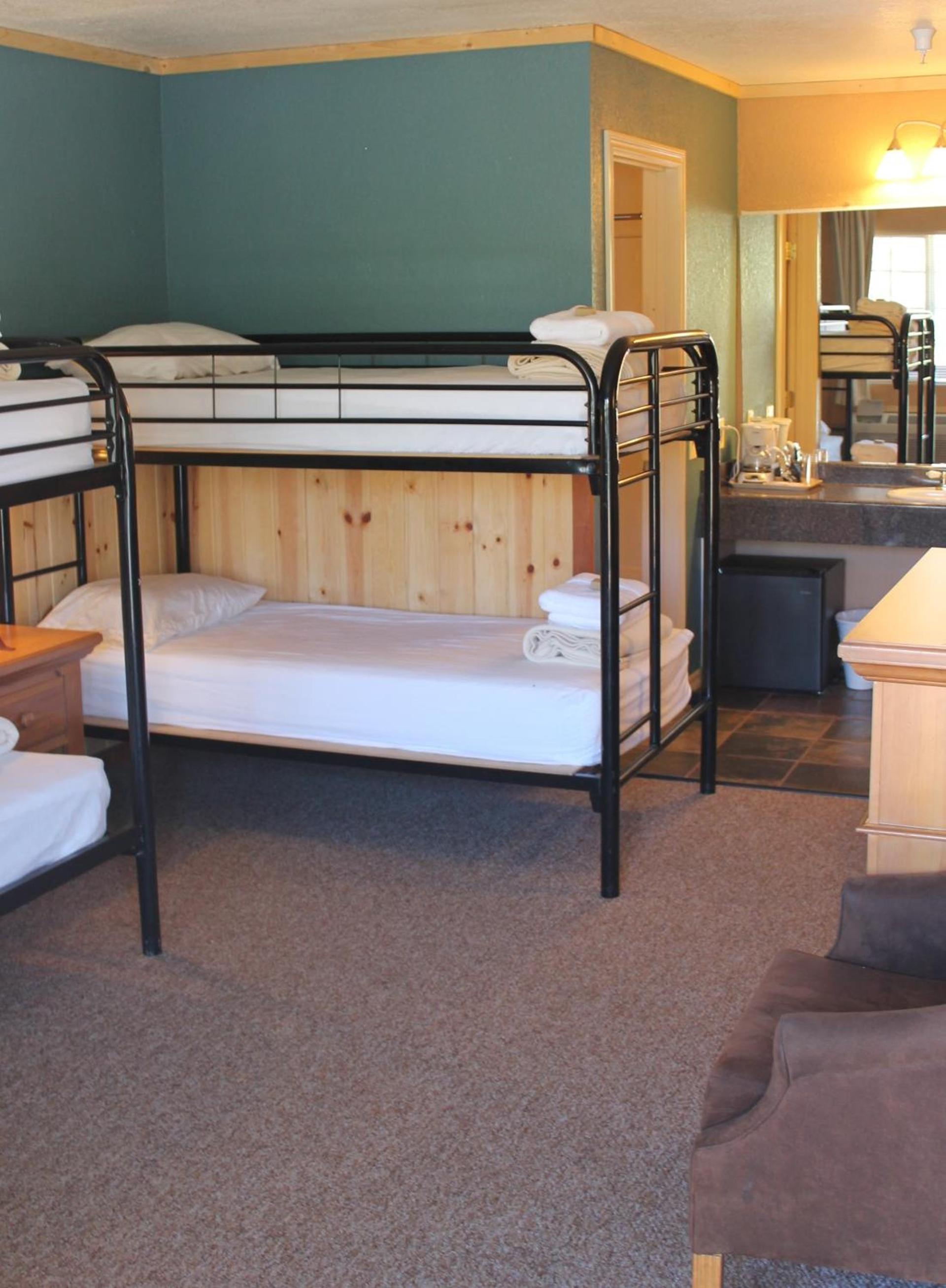 Whitney Portal Hotel And Hostel photo 45