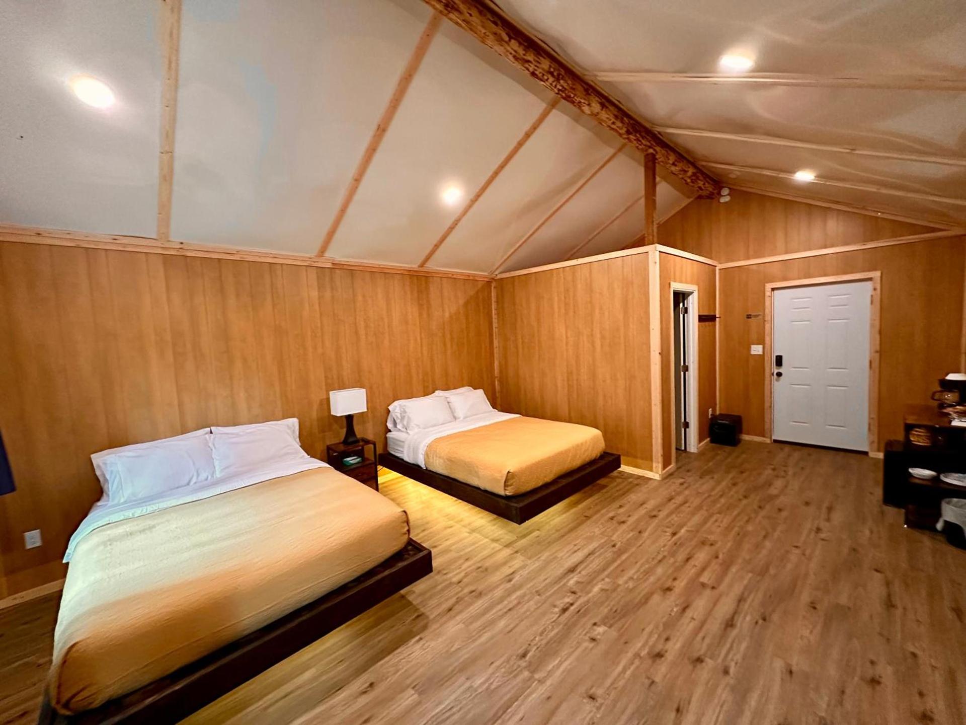 Roberts Lodge photo 6