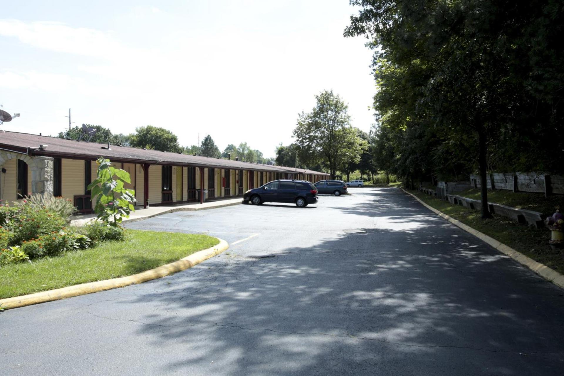 Knights Inn - Battle Creek photo 38