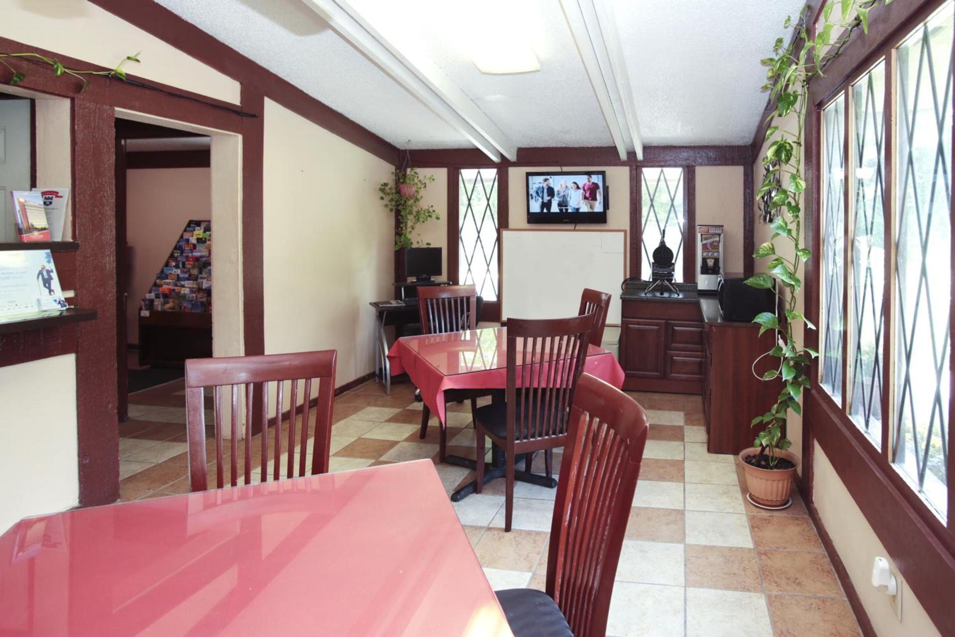 Knights Inn - Battle Creek photo 23