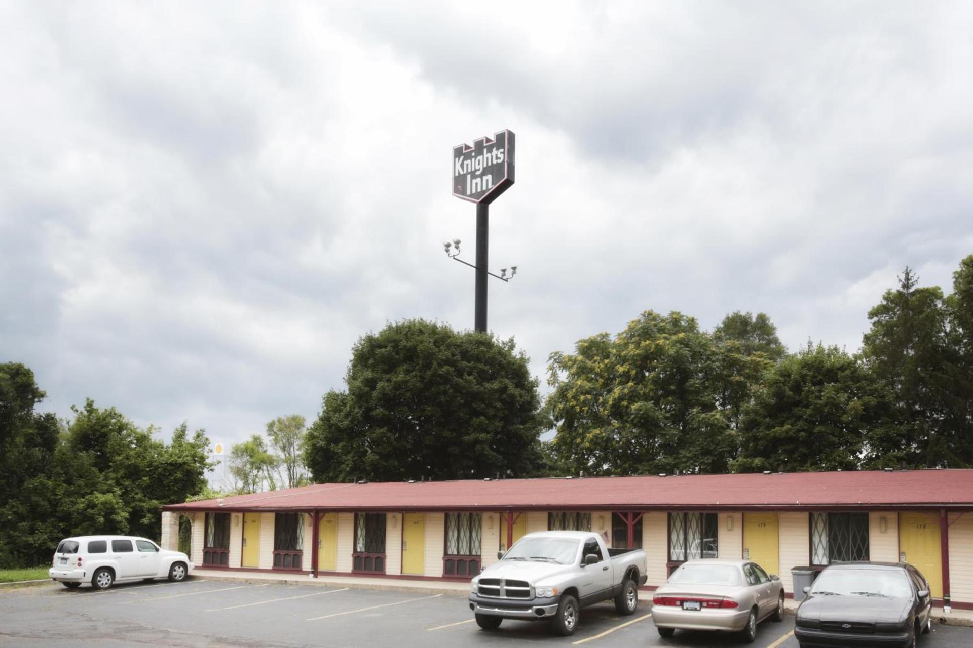 Knights Inn - Battle Creek photo 24