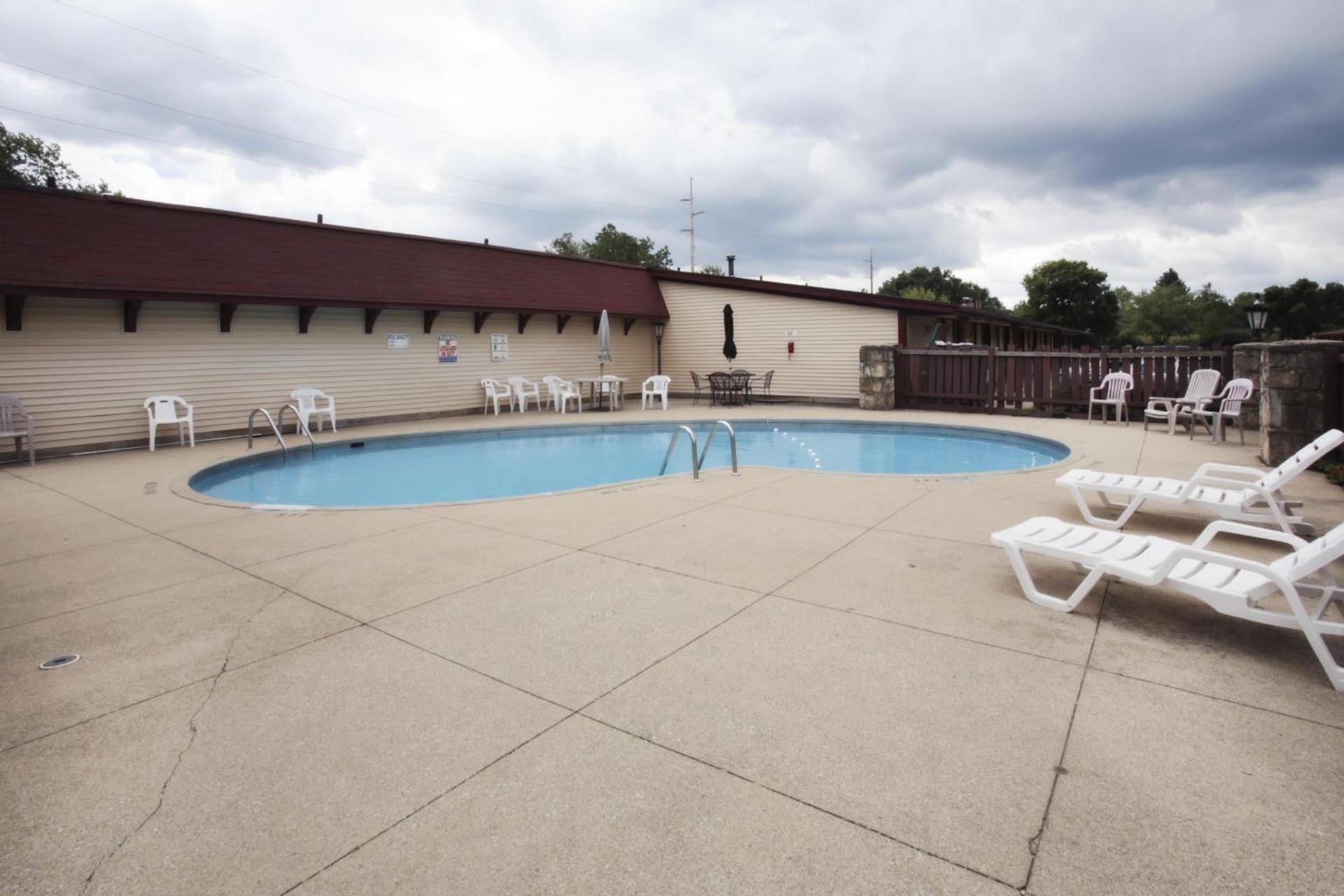 Knights Inn - Battle Creek photo 28