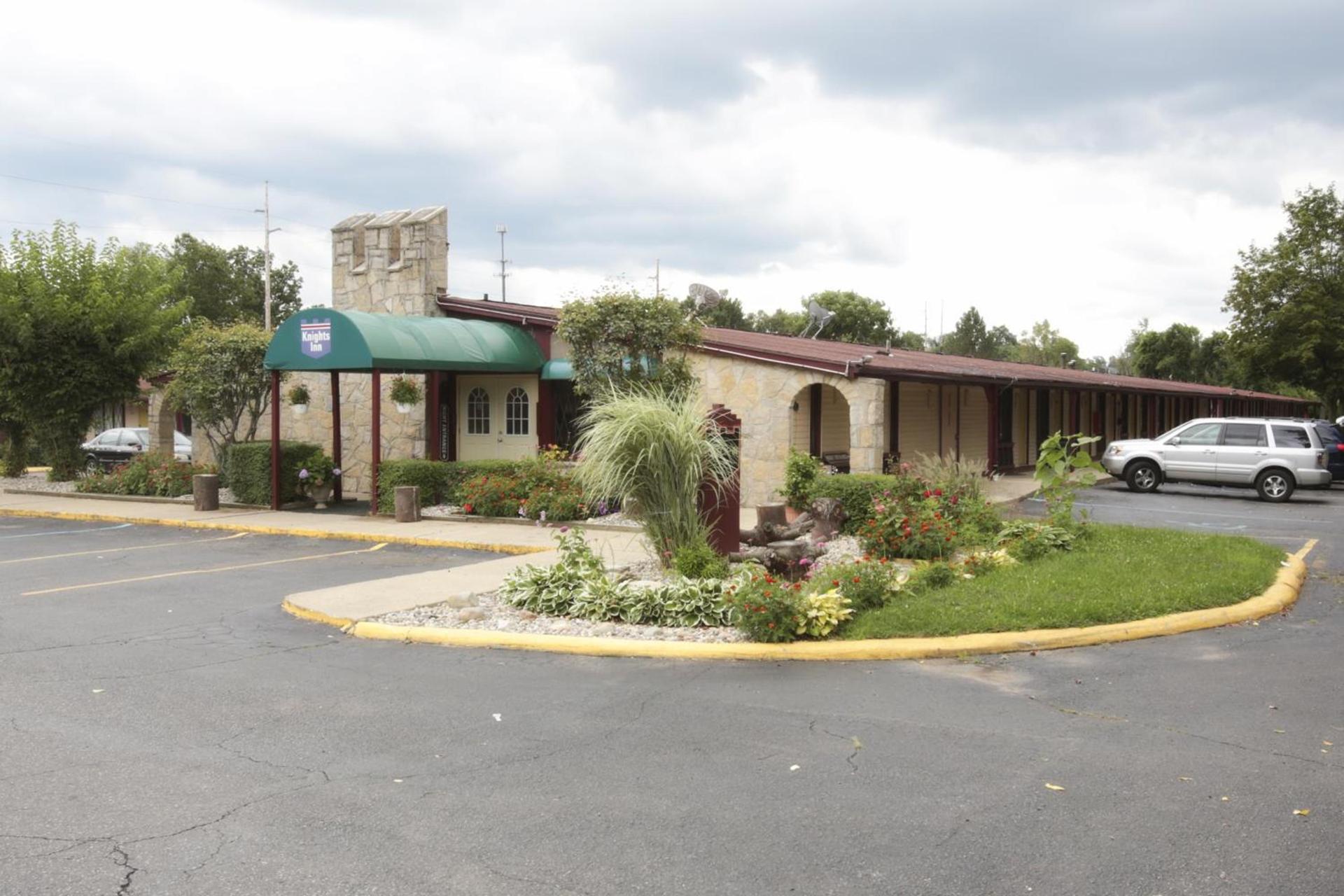 Knights Inn - Battle Creek photo 30