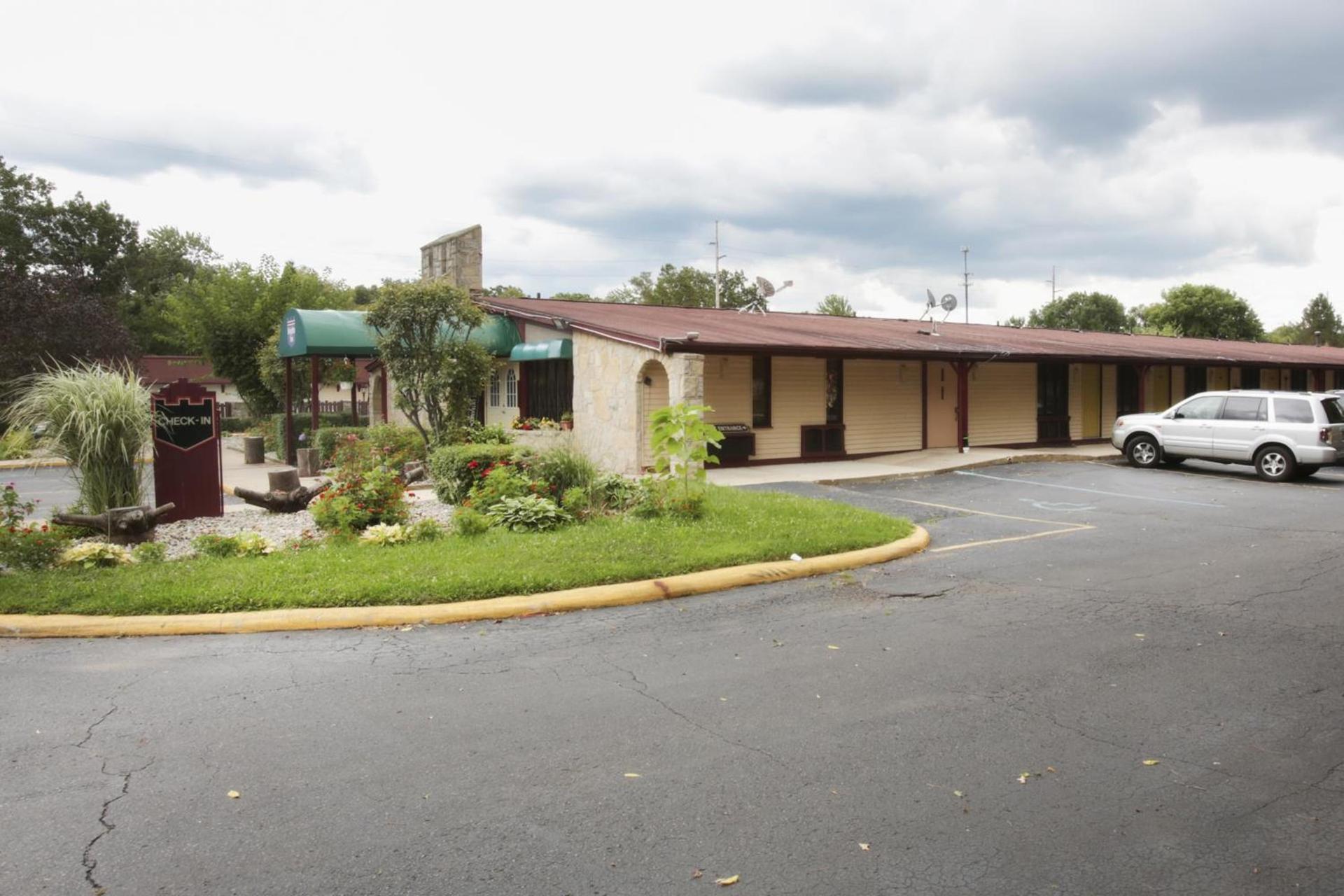 Knights Inn - Battle Creek photo 32