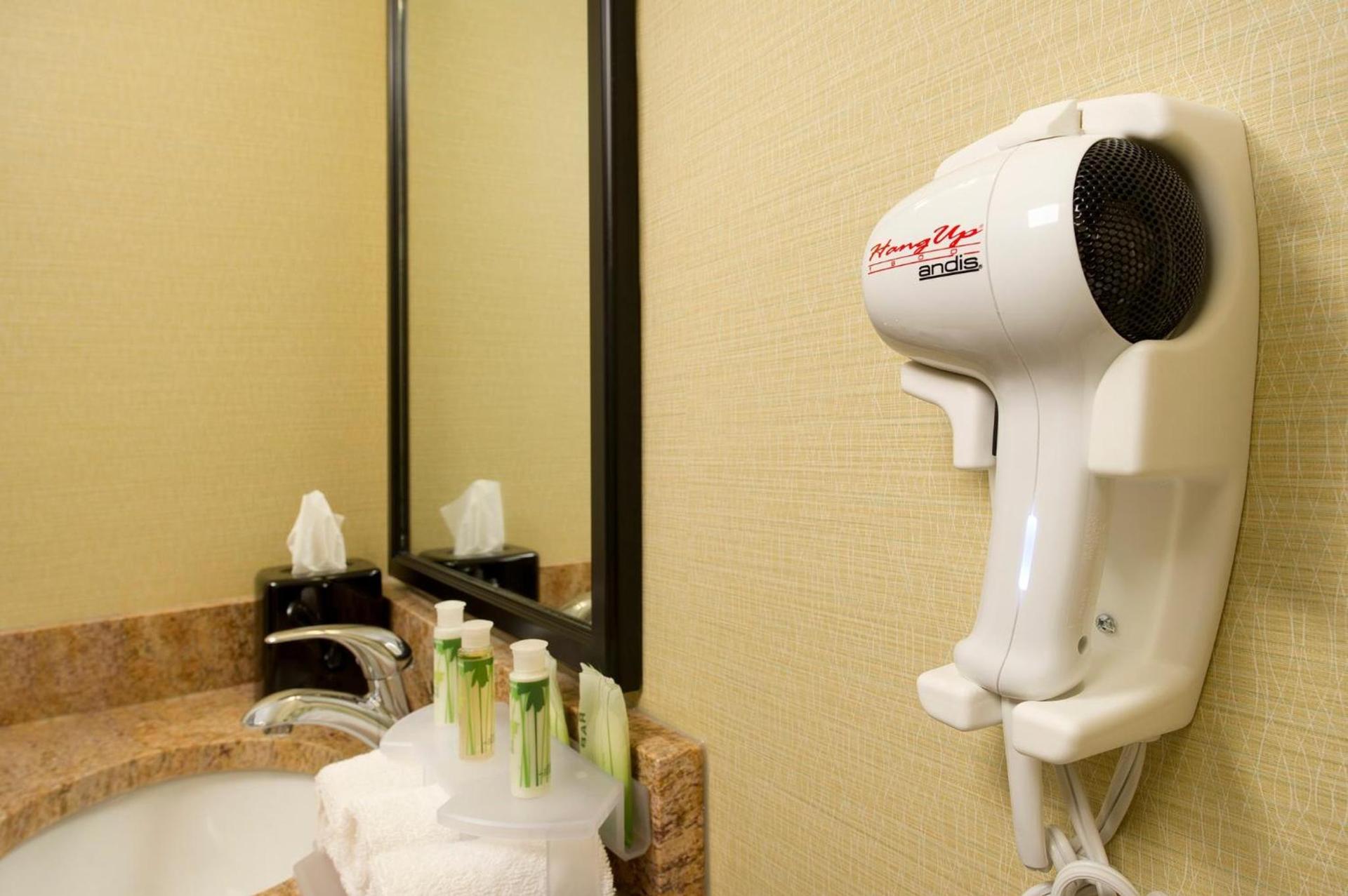 Holiday Inn Express - Waldorf by IHG photo 4
