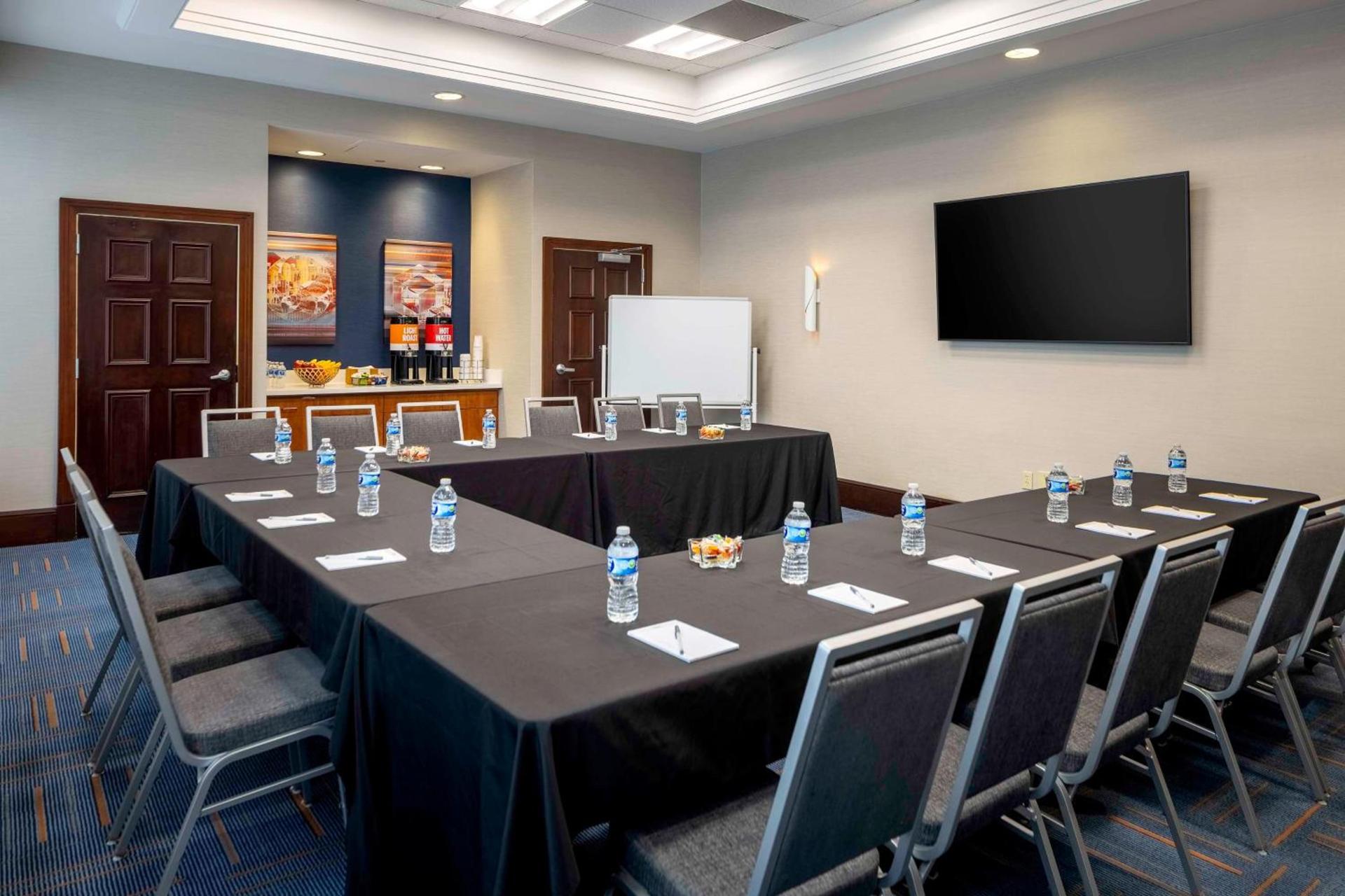 Hampton Inn Washington DC - Convention Center photo 24