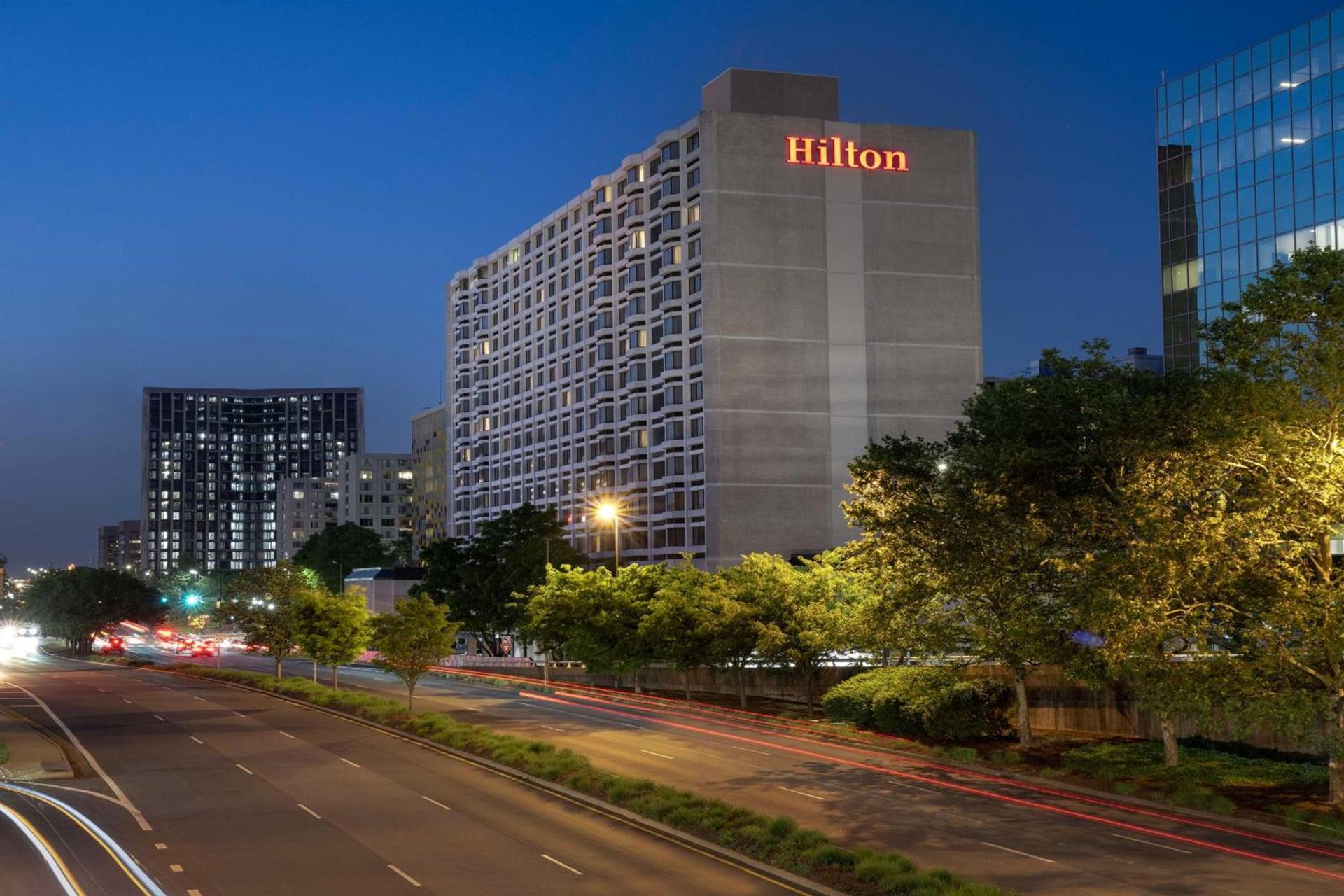 Hilton Arlington National Landing photo 13