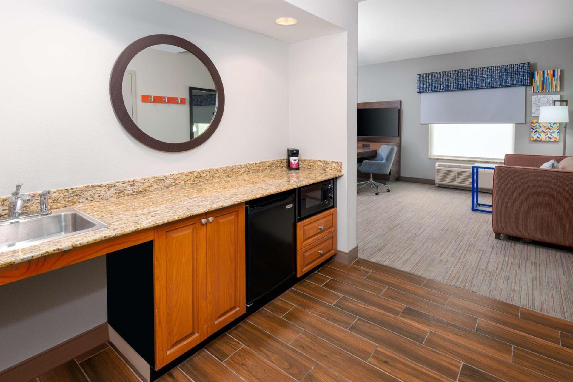 Hampton Inn & Suites Murfreesboro photo 37