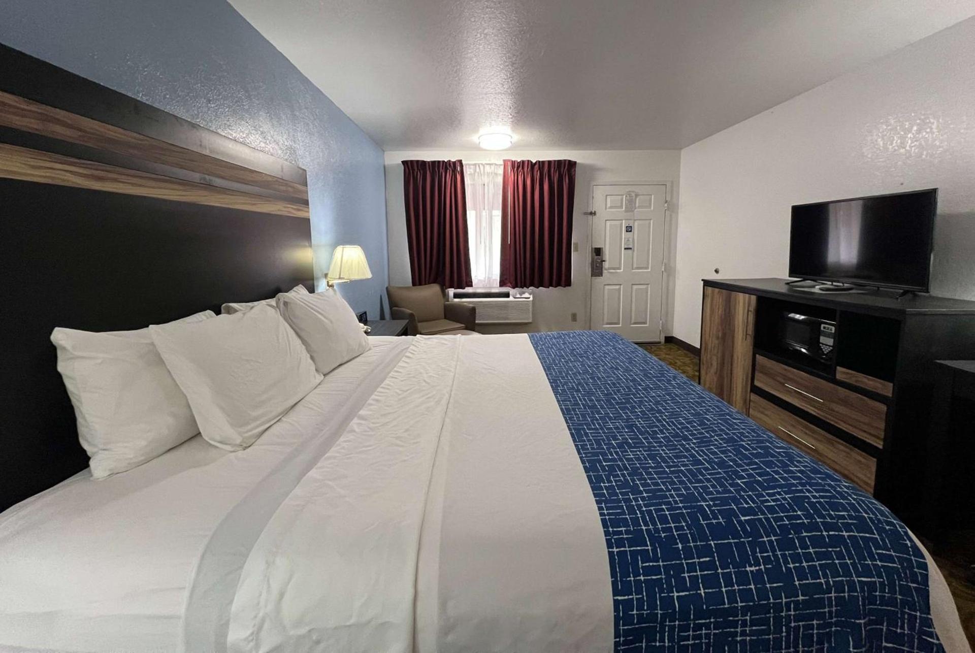 Travelodge by Wyndham Truth or Consequences photo 7