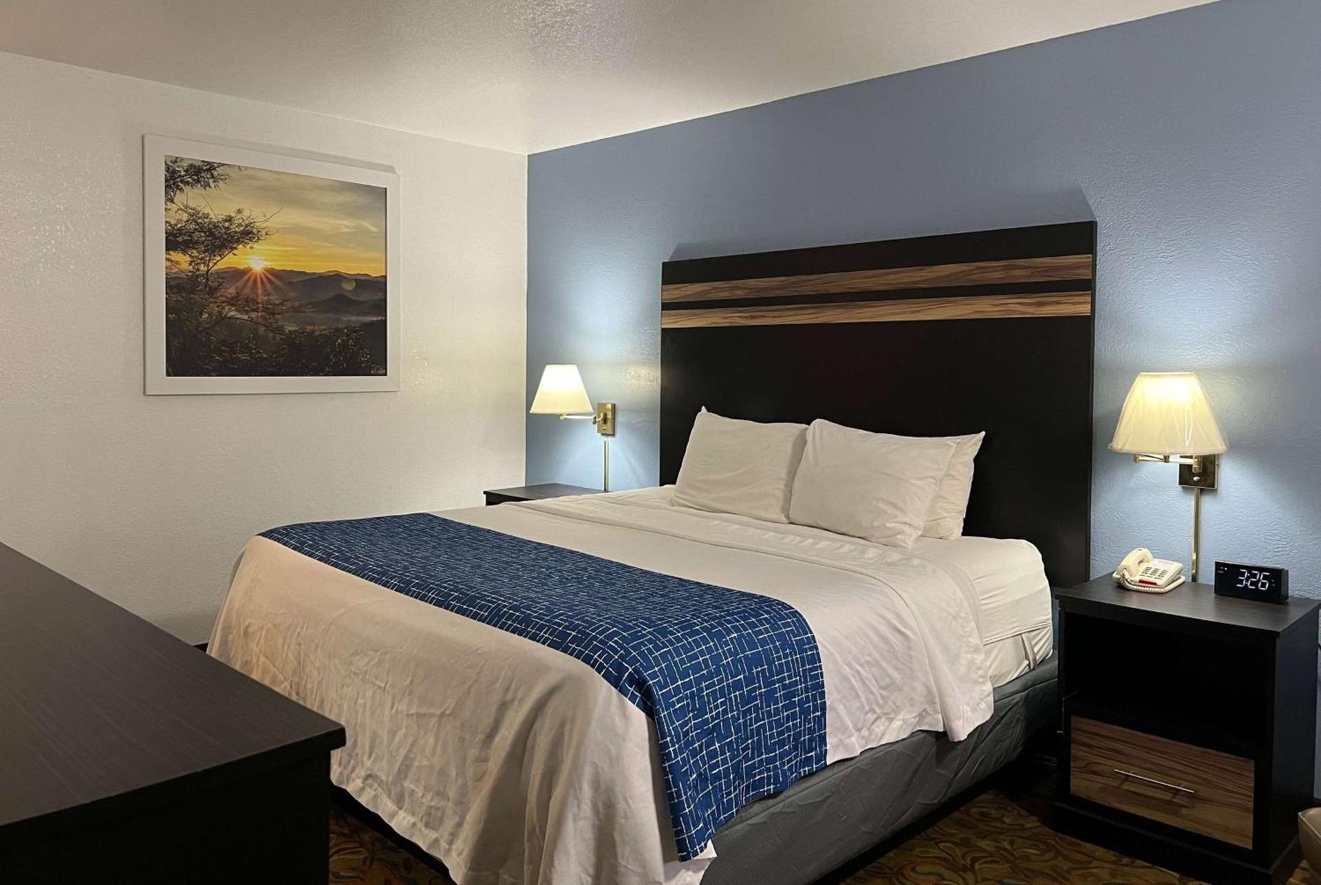 Travelodge by Wyndham Truth or Consequences photo 8