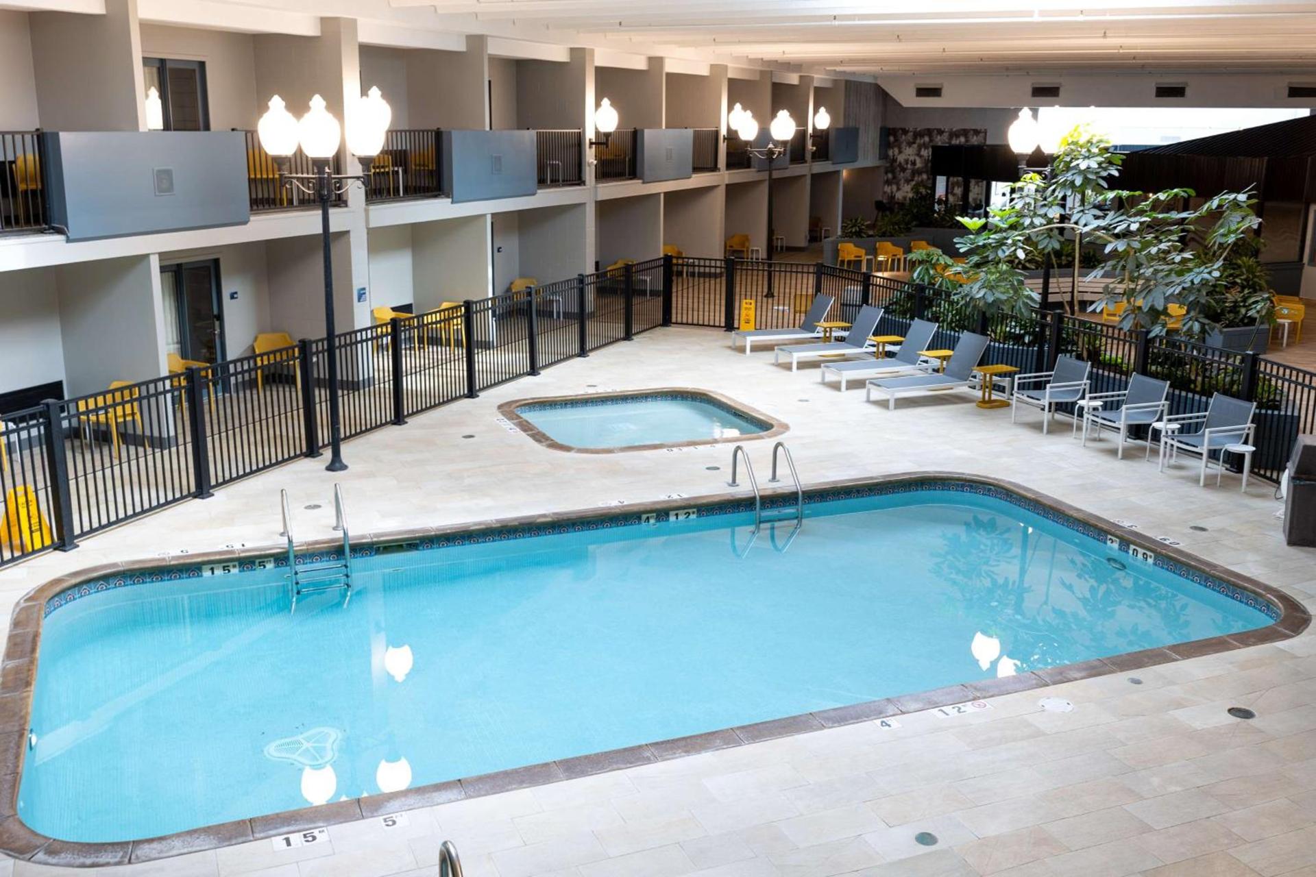 DoubleTree by Hilton Austin, MN photo 6