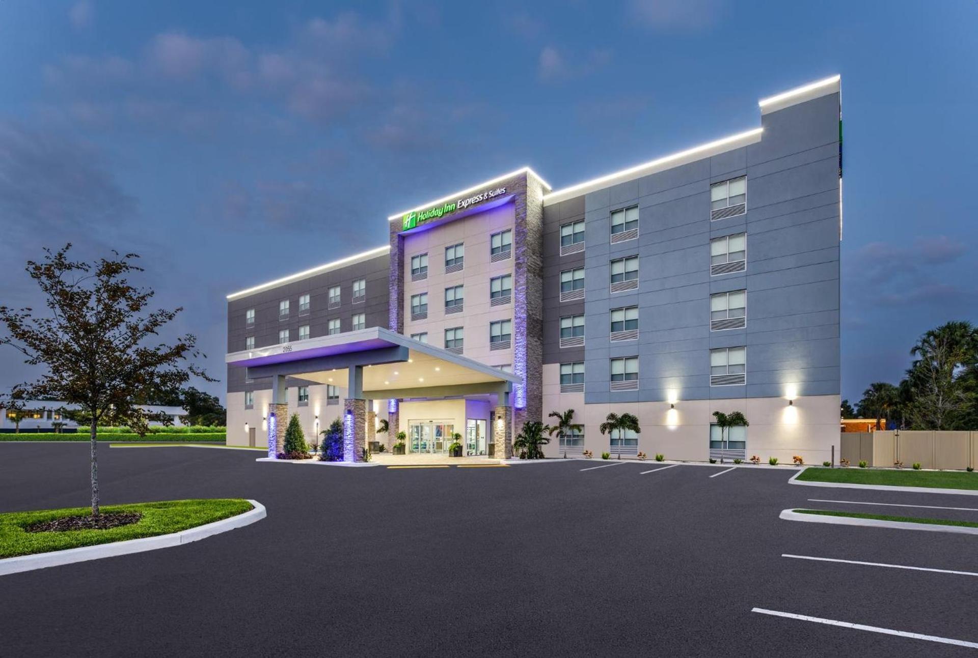 Holiday Inn Express & Suites Tampa Stadium - Airport Area by IHG photo 42