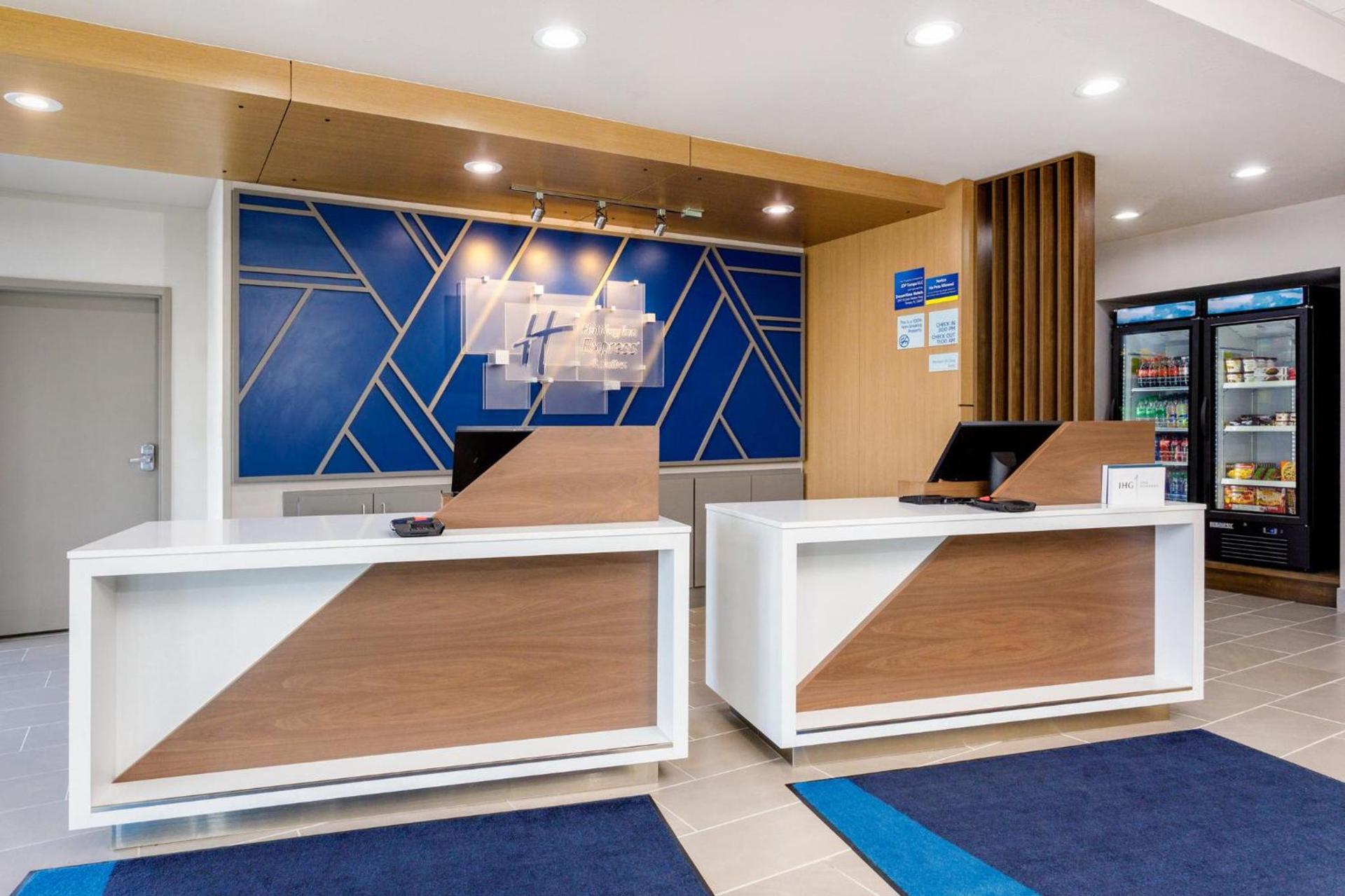Holiday Inn Express & Suites Tampa Stadium - Airport Area by IHG photo 38