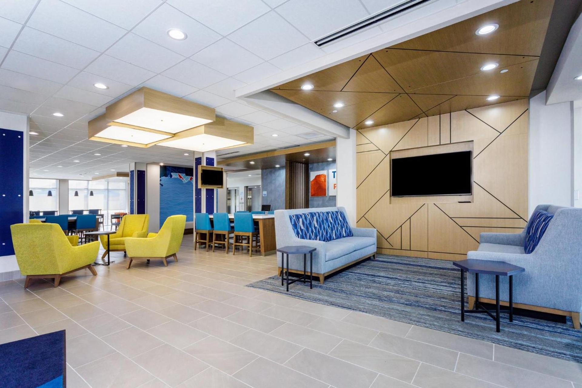 Holiday Inn Express & Suites Tampa Stadium - Airport Area by IHG photo 39