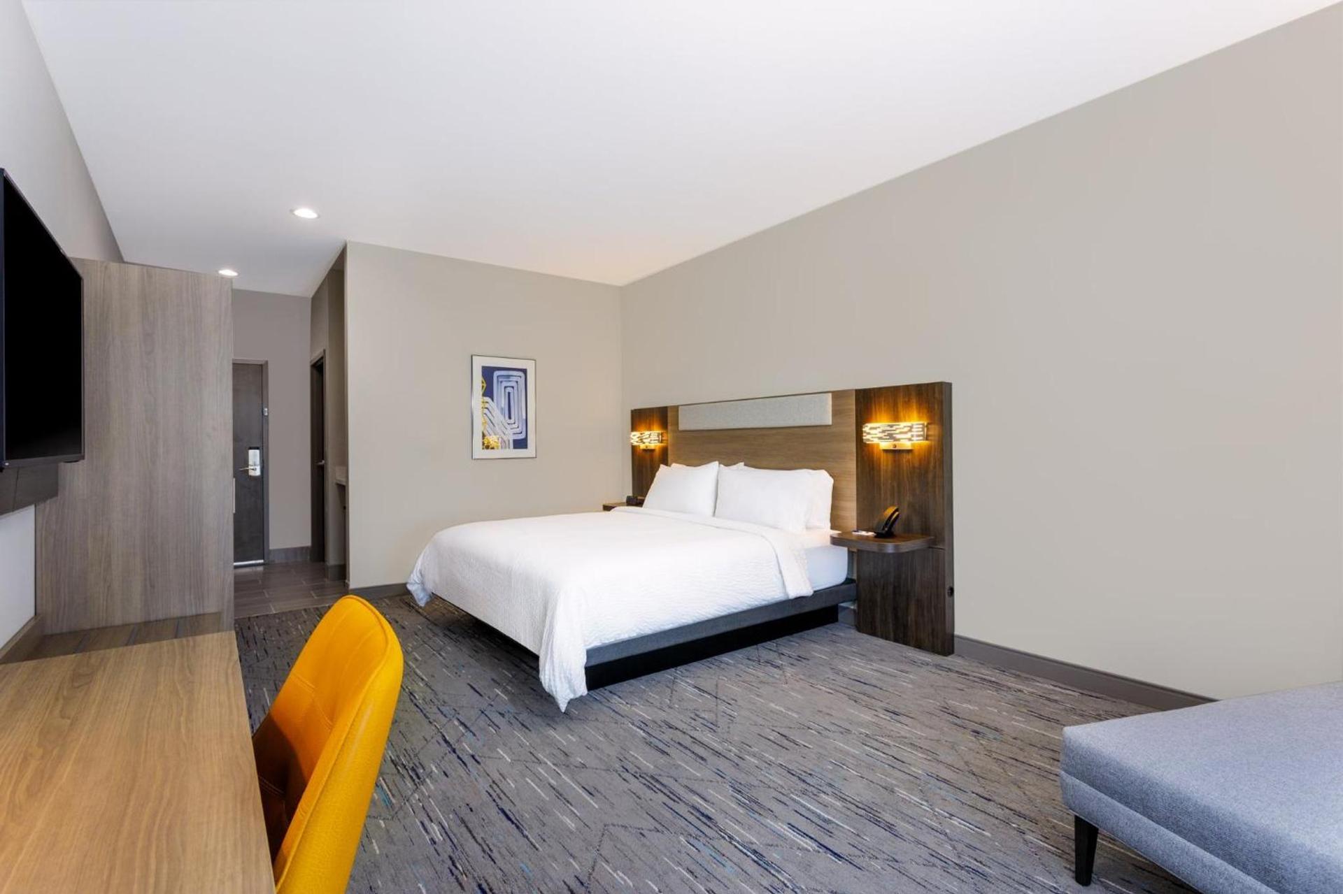 Holiday Inn Express & Suites Tampa Stadium - Airport Area by IHG photo 53