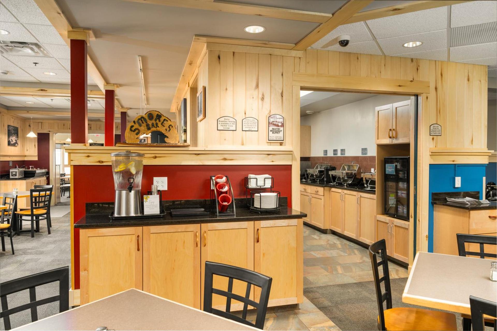 Park Point Marina Inn photo 20