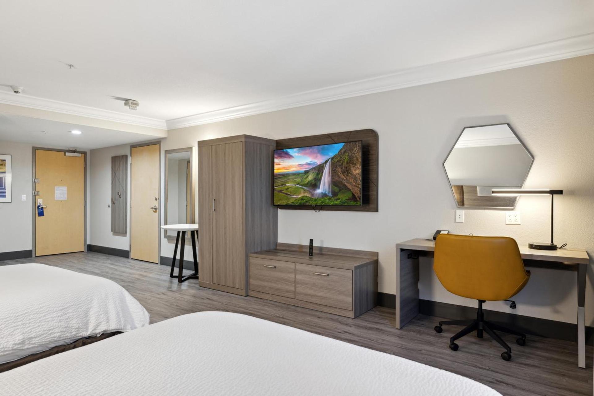 Holiday Inn Express Hotel & Suites Vacaville by IHG photo 14