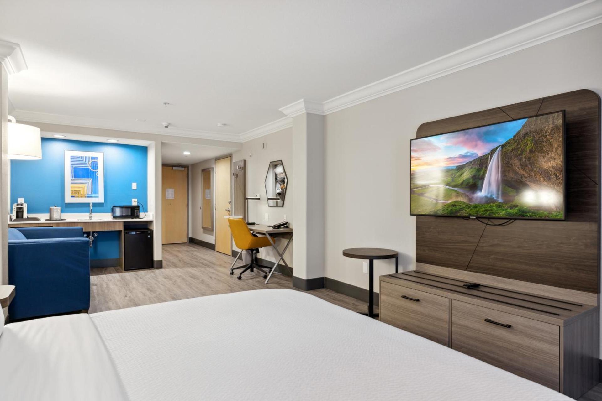 Holiday Inn Express Hotel & Suites Vacaville by IHG photo 18