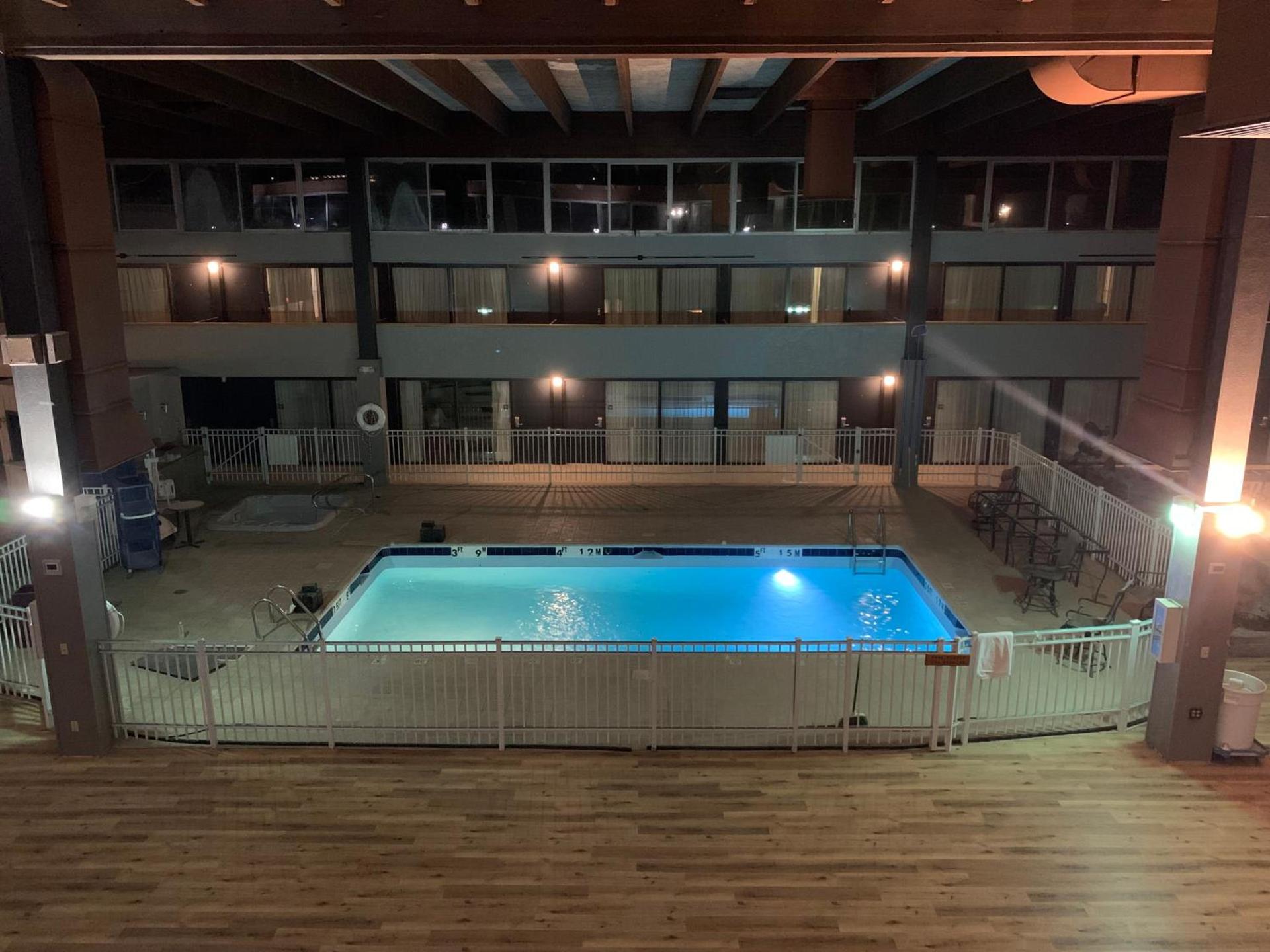 Riverside Hotel photo 11