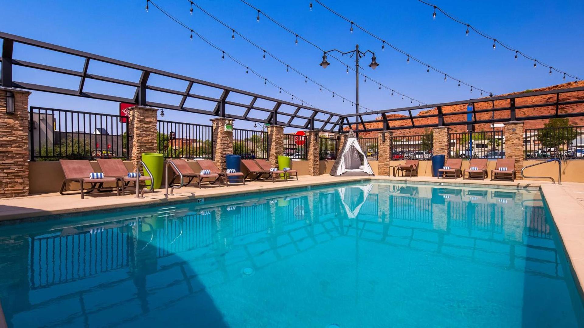Aiden by Best Western St George photo 8