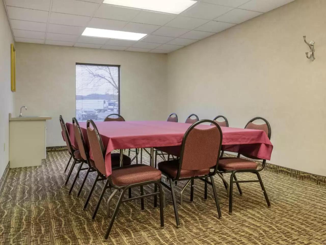 Comfort Inn Duncansville - Altoona photo 21