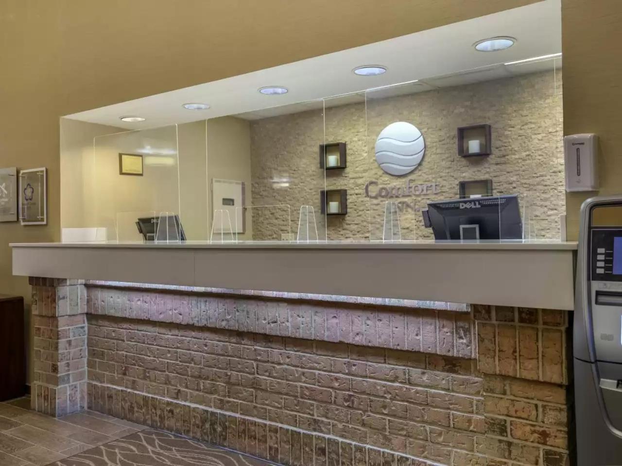 Comfort Inn Duncansville - Altoona photo 15