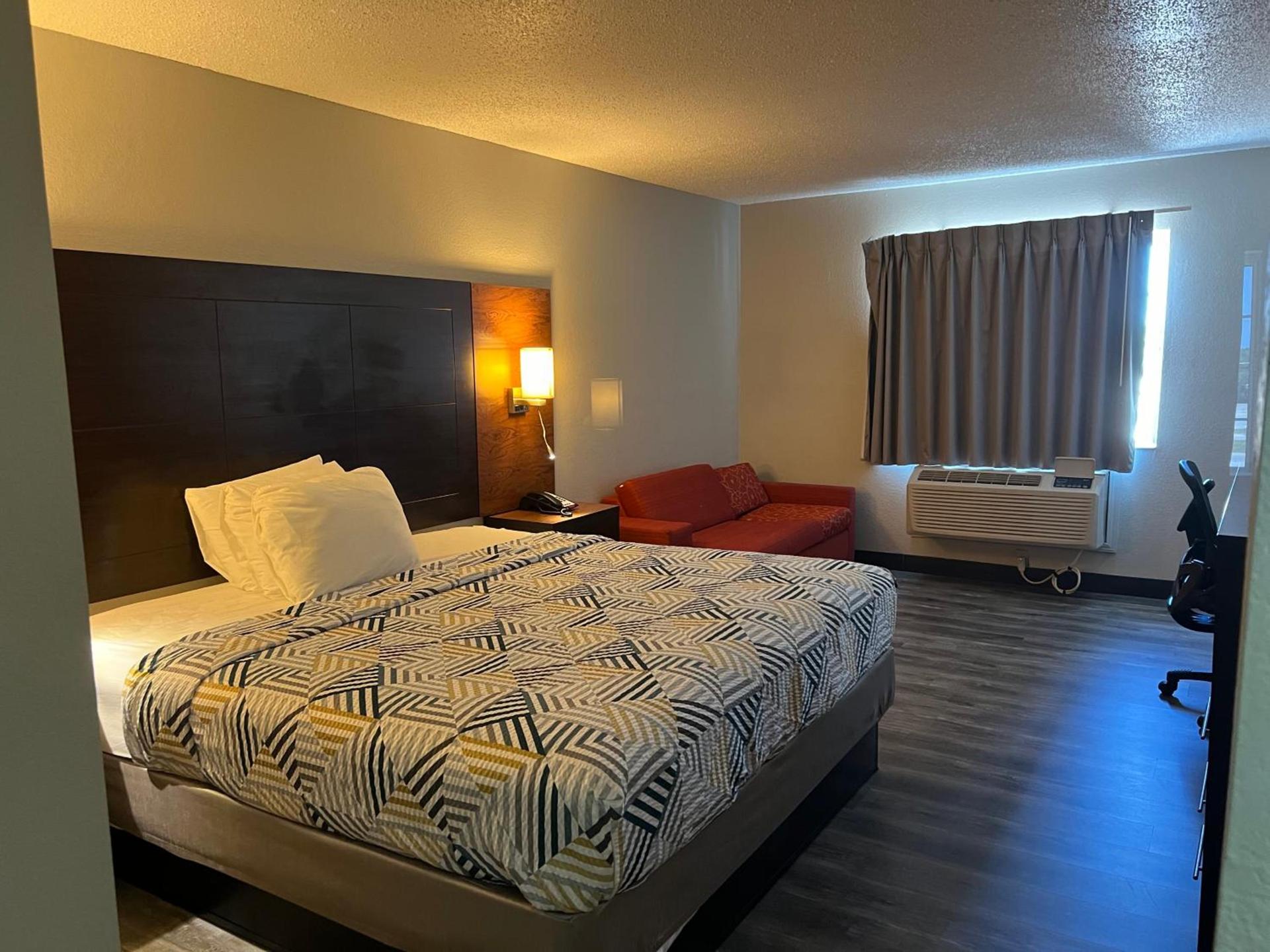 Motel 6 Tulsa, OK Airport photo 20