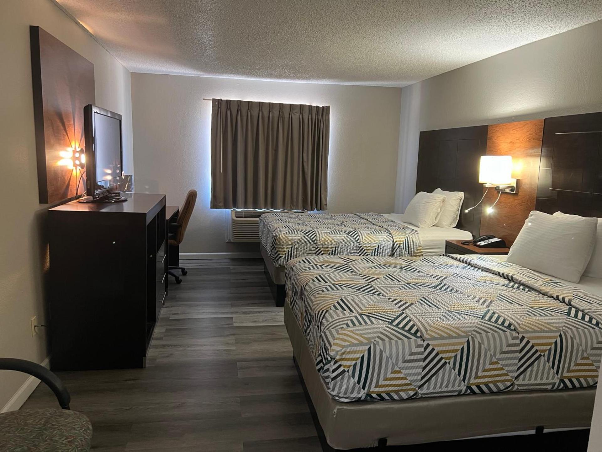 Motel 6 Tulsa, OK Airport photo 17