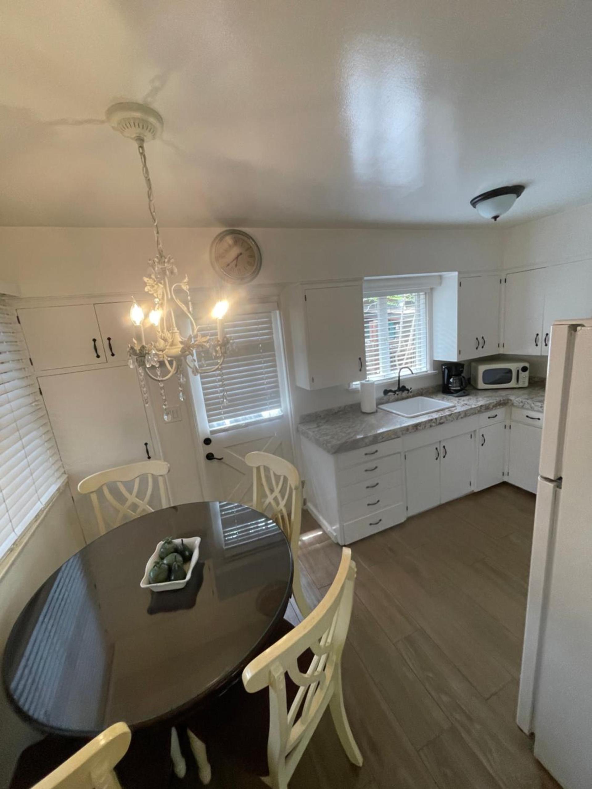Redwood Hollow Cottages photo 10