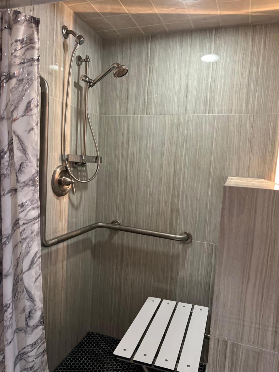 CASTLE in the Pines photo 17