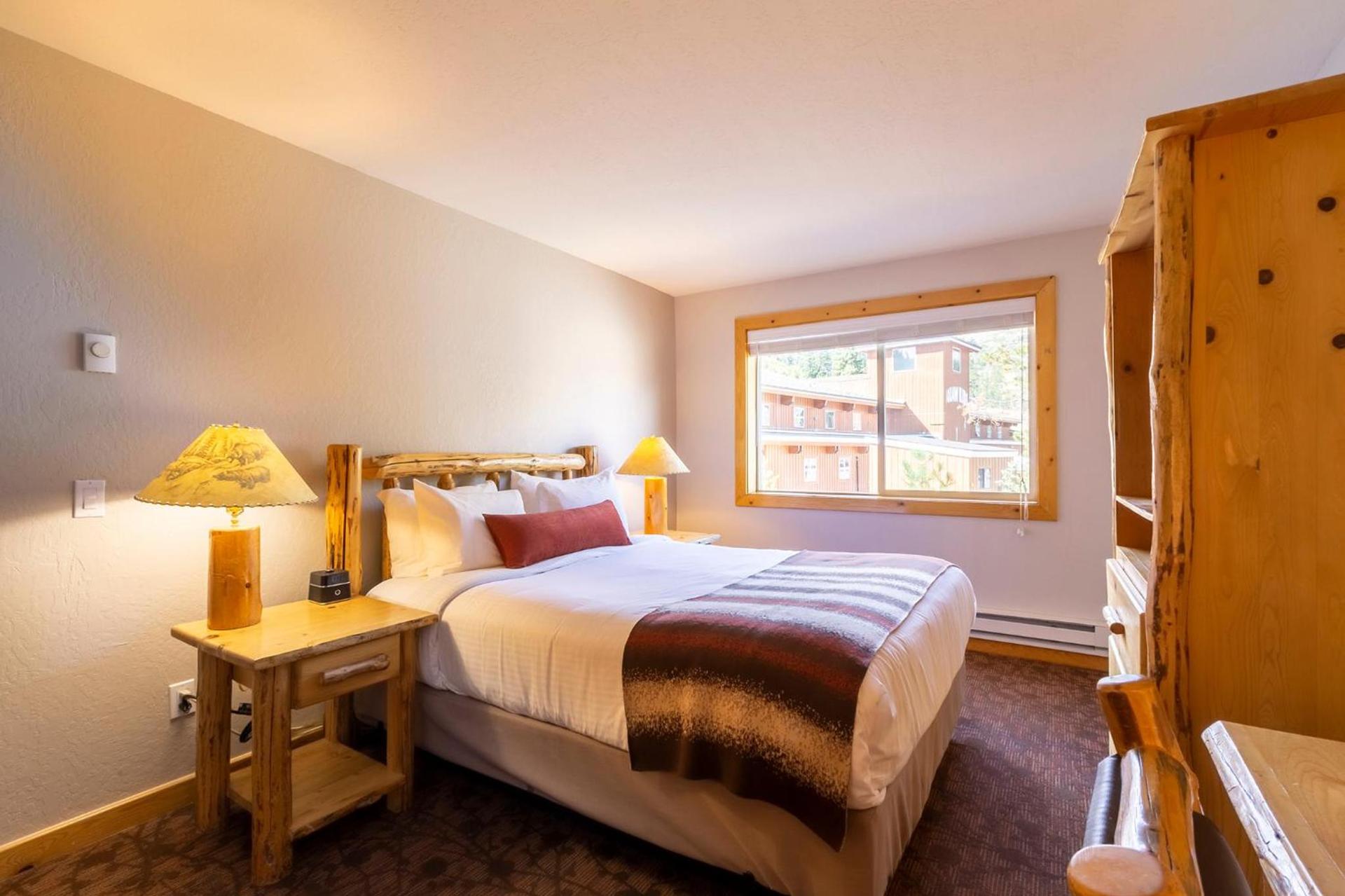 Red Wolf Lodge at Olympic Valley photo 41