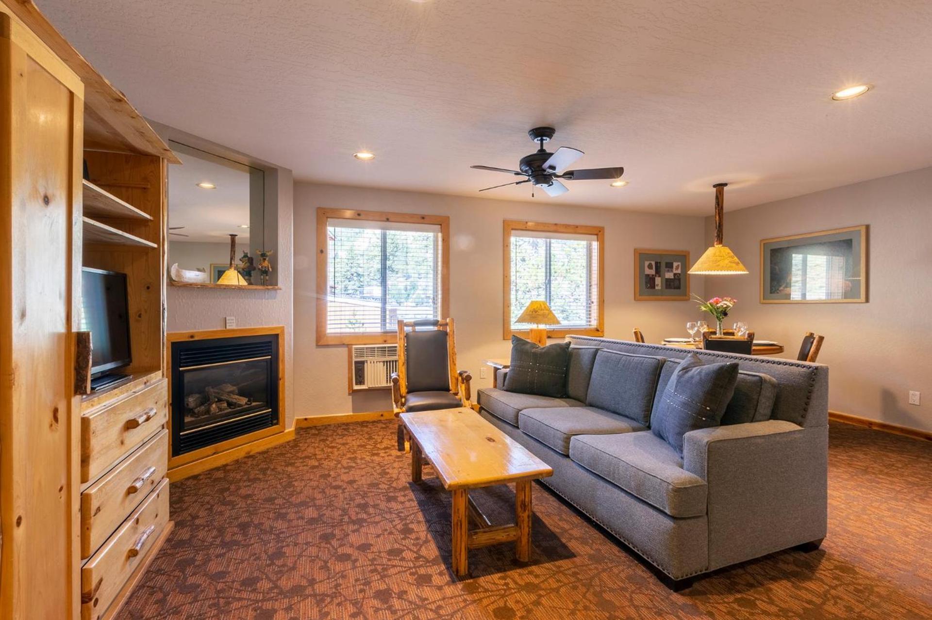 Red Wolf Lodge at Olympic Valley photo 47