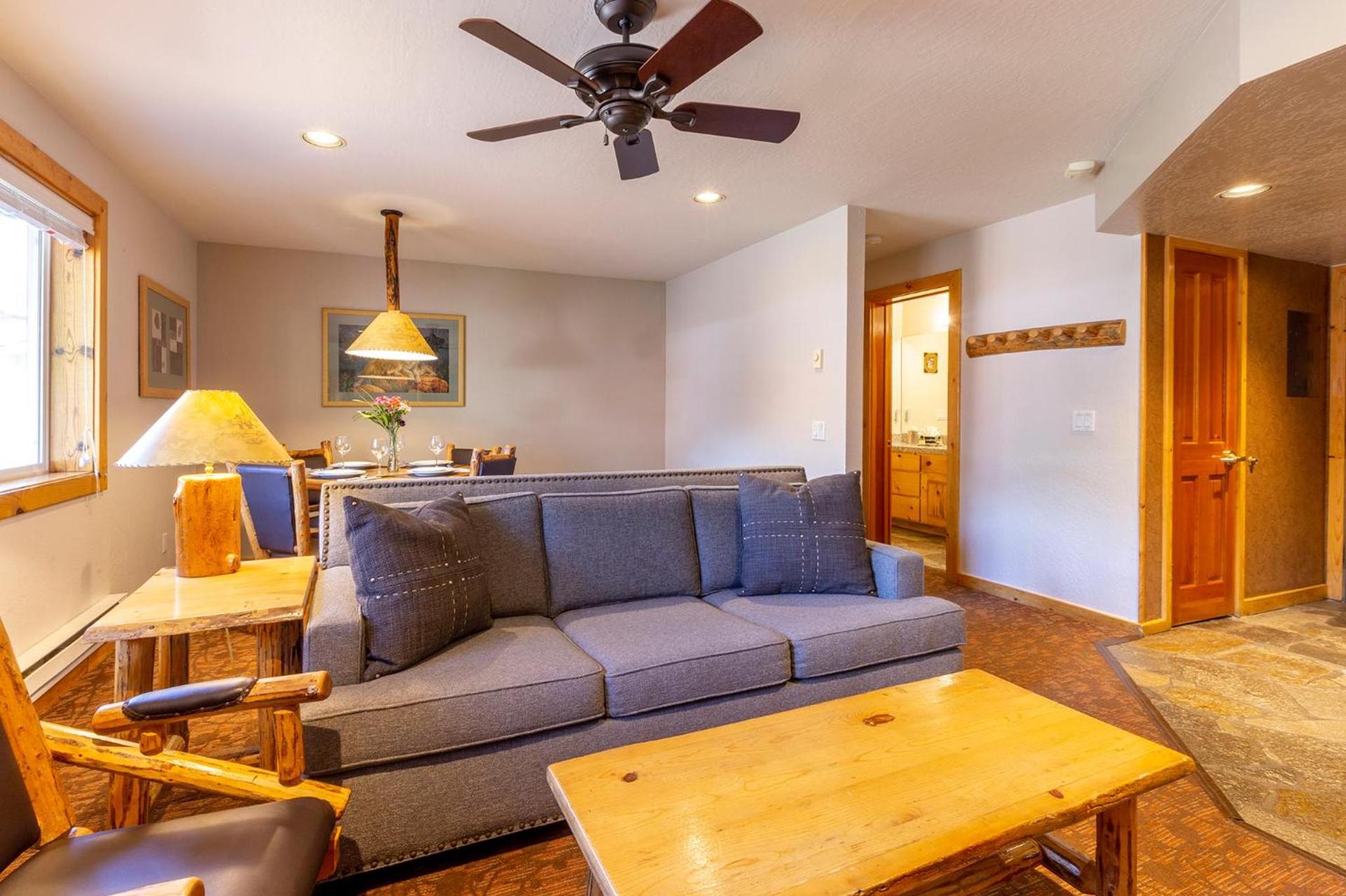 Red Wolf Lodge at Olympic Valley photo 56
