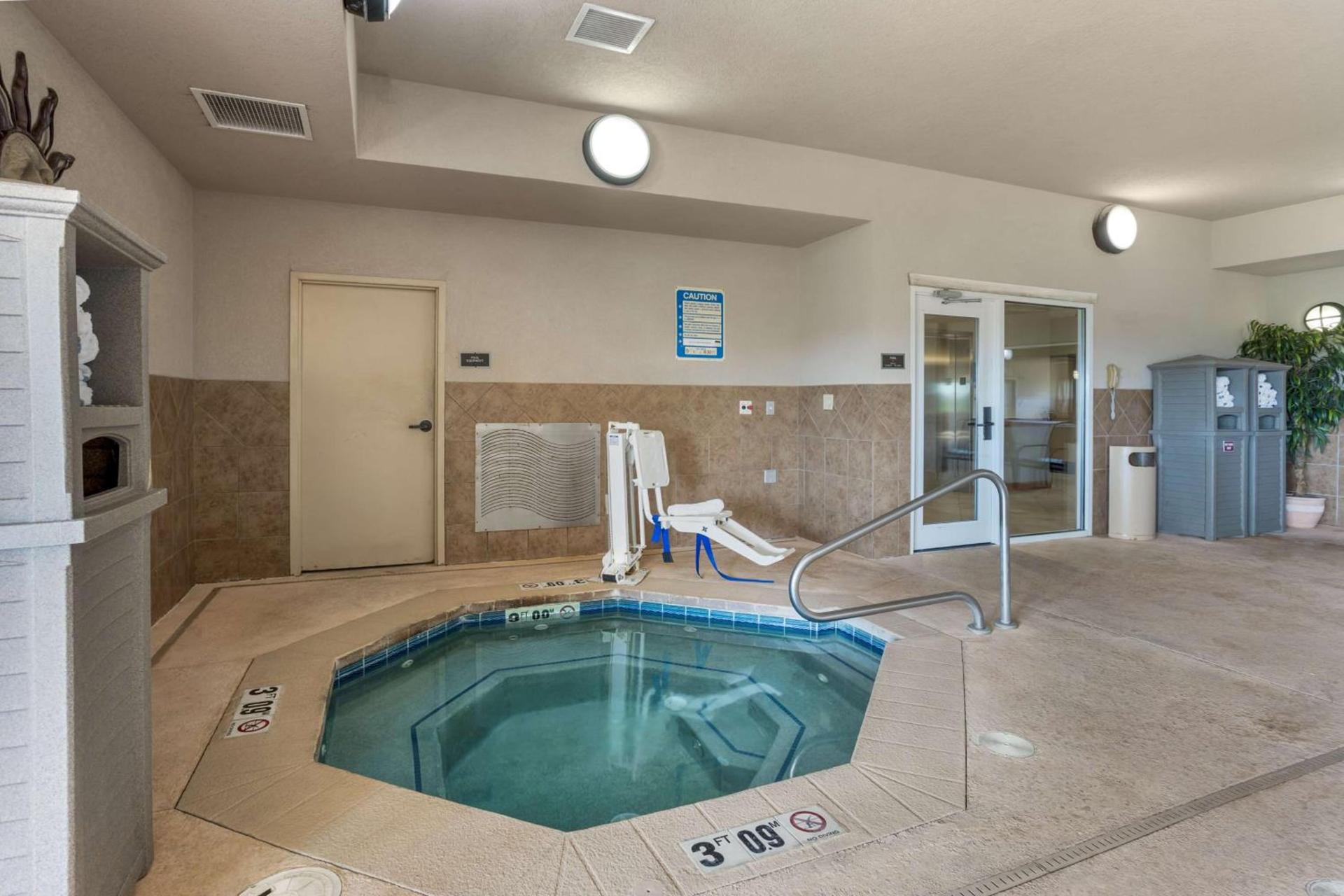 Best Western Plus Capital Inn photo 31