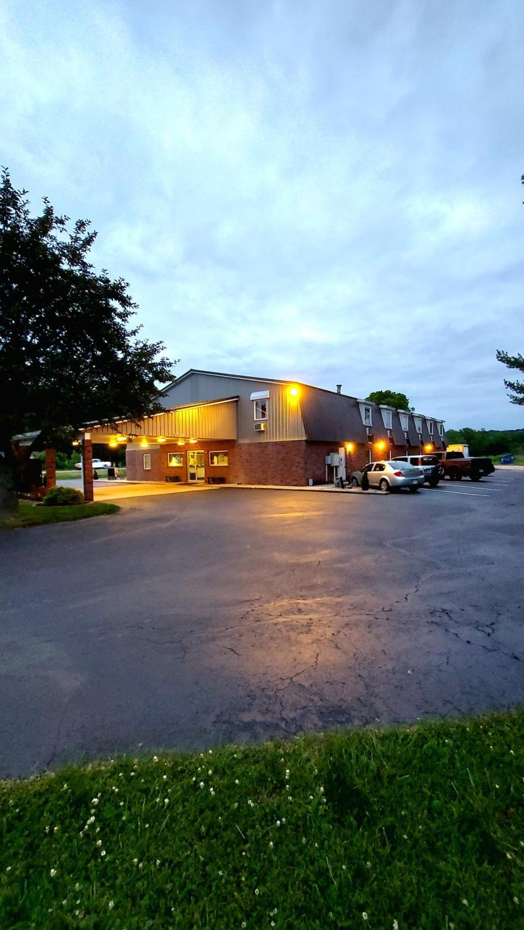 PATRIOT INN photo 8