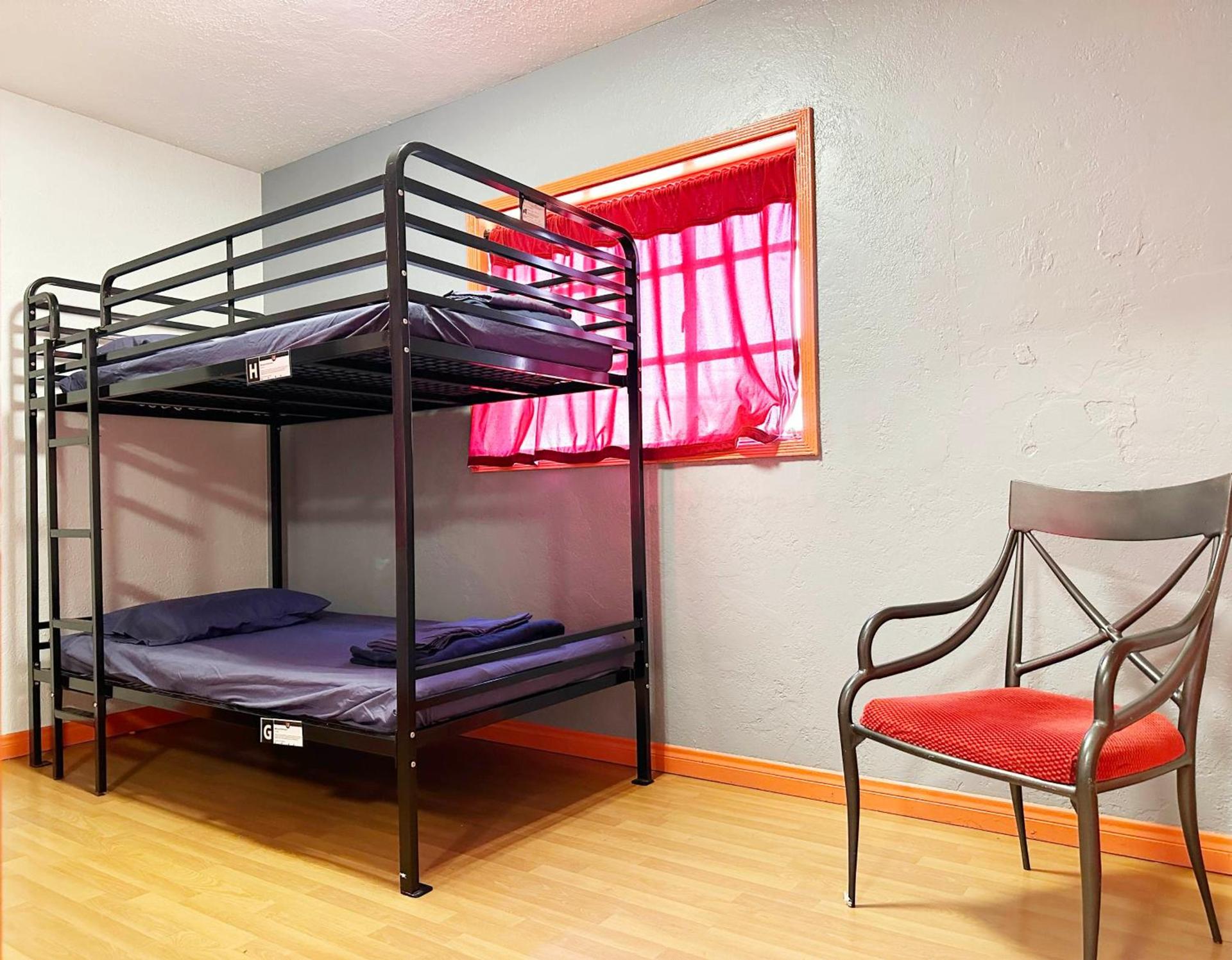 Sin City Hostel photo 12