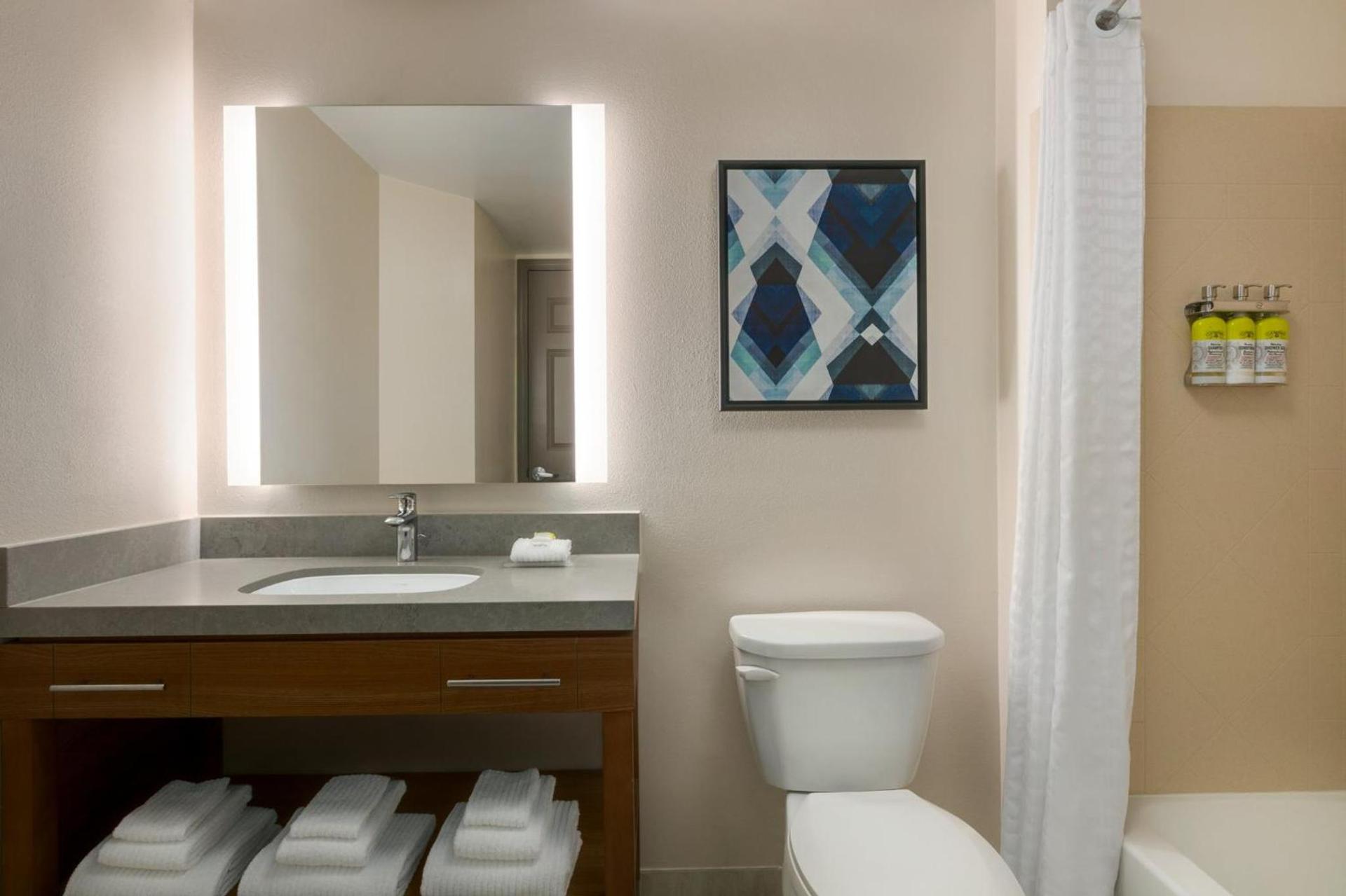 Candlewood Suites Deer Park by IHG photo 18