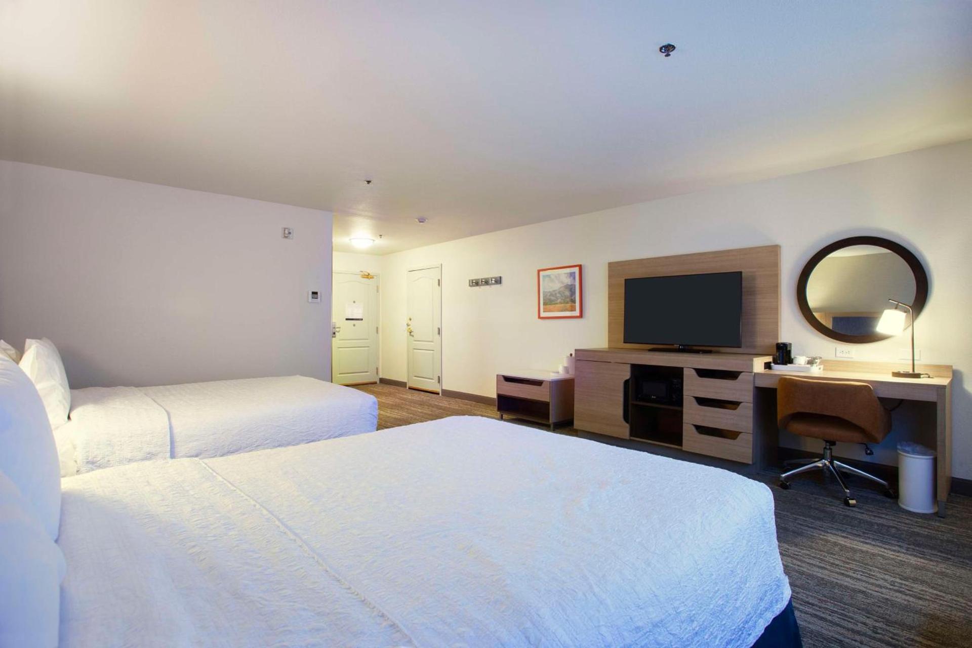 Hampton Inn & Suites Mountain Home photo 12