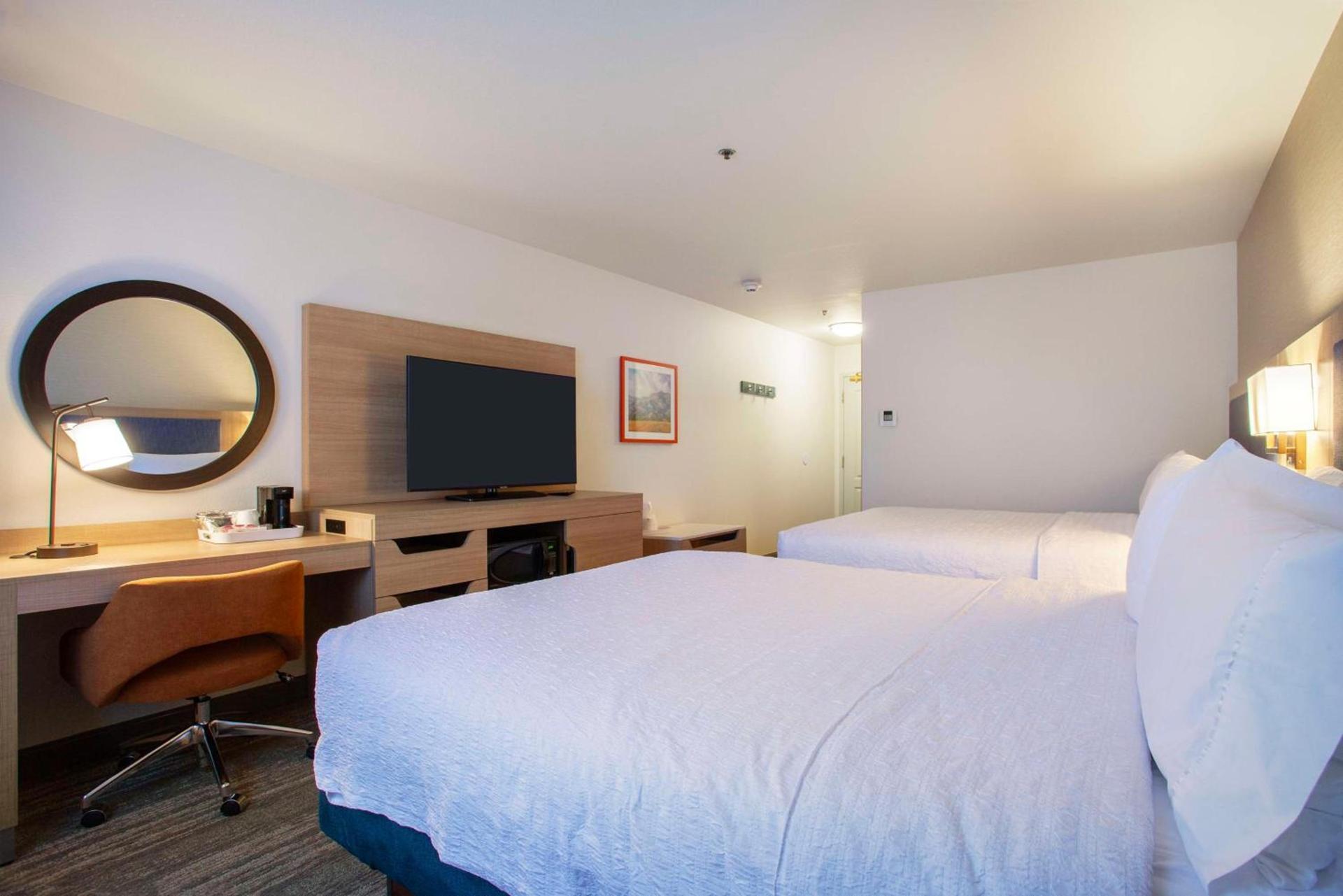 Hampton Inn & Suites Mountain Home photo 19