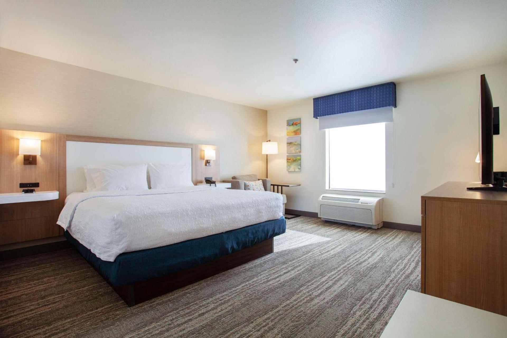 Hampton Inn & Suites Mountain Home photo 21